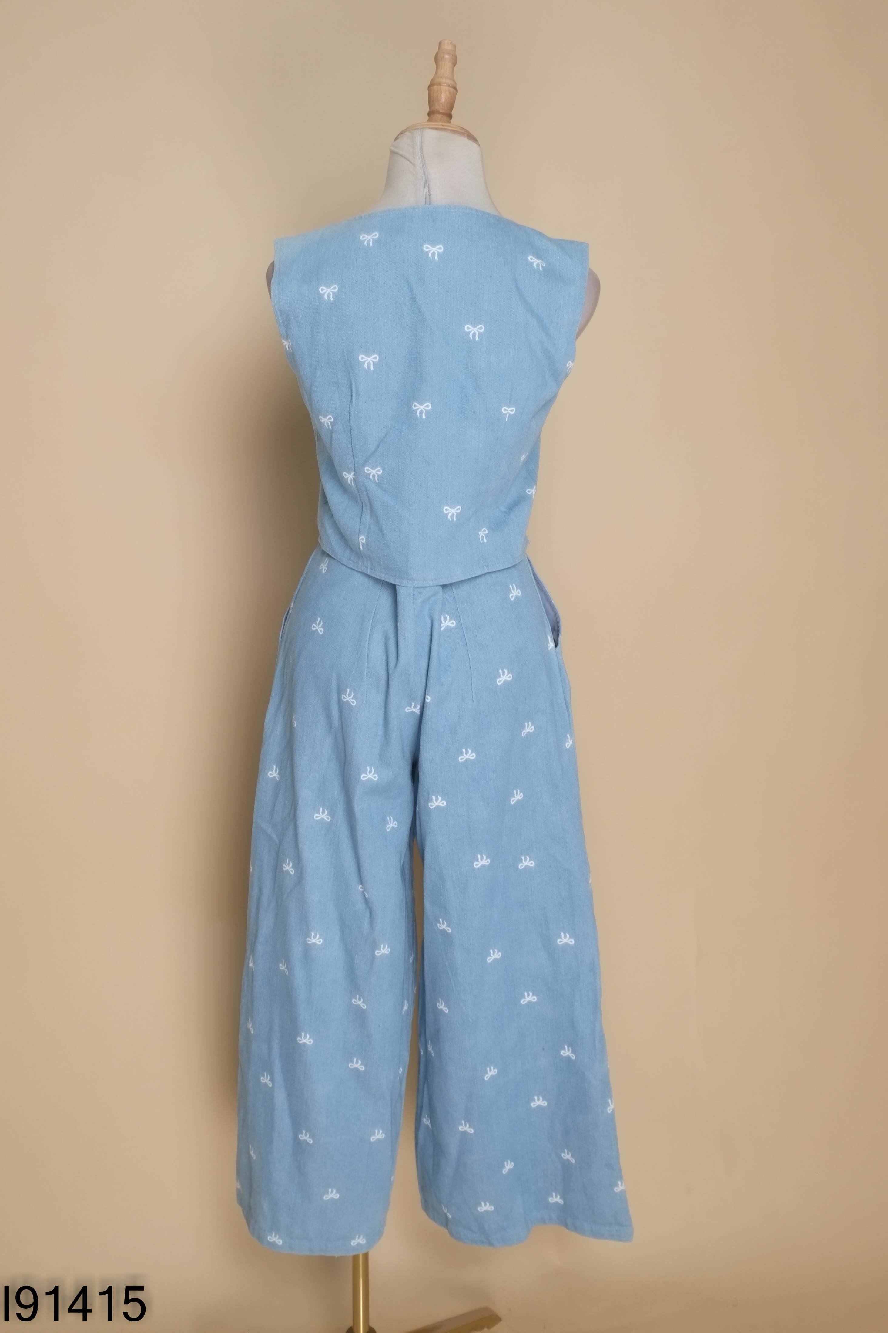 Set ELVES jeans xanh áo gile + quần