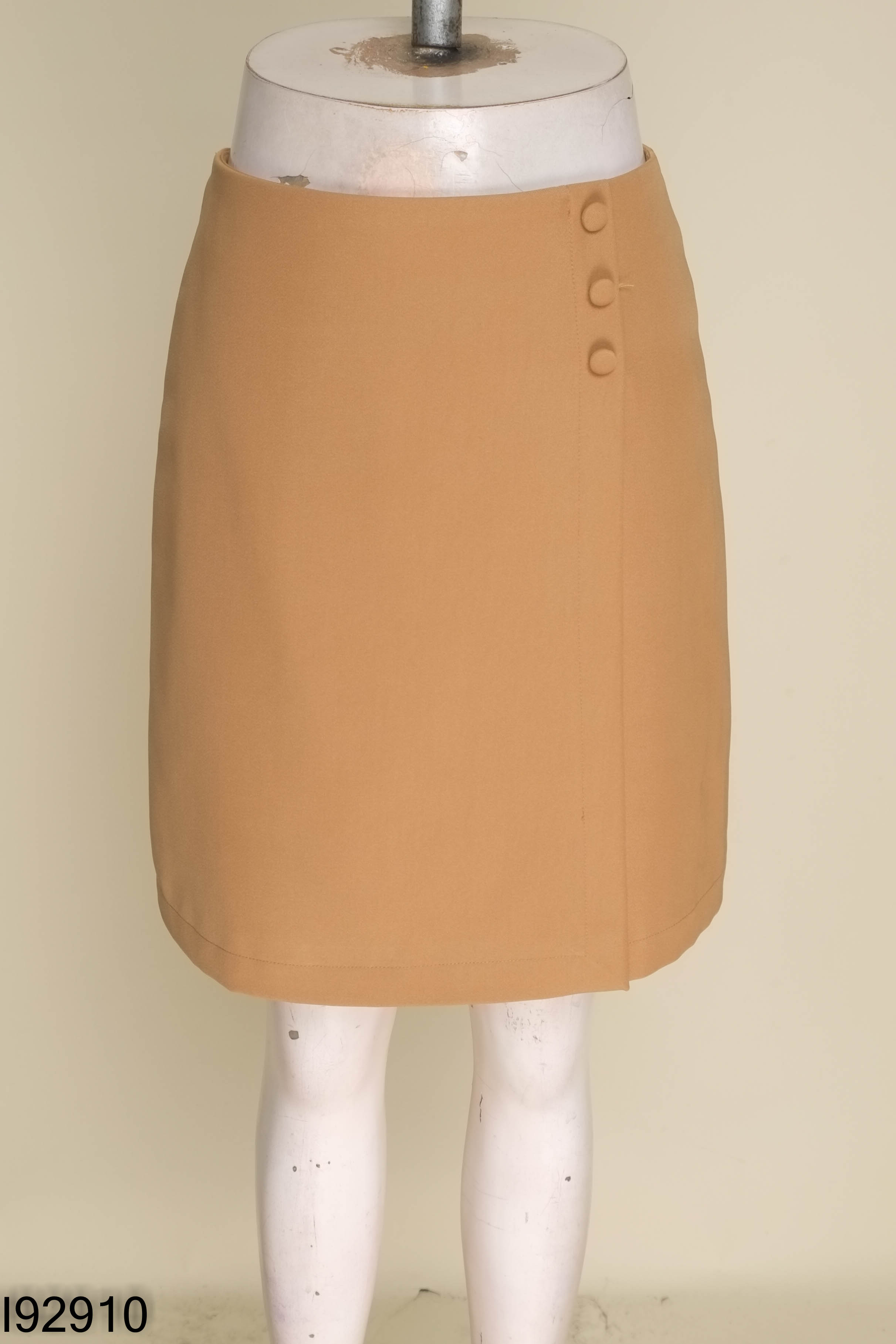 Chân váy ADORE DRESS nâu be phối cúc