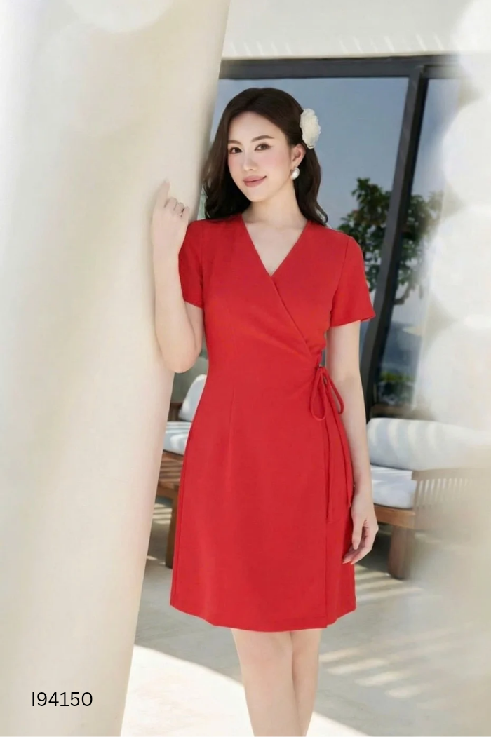 Váy TIIN đỏ dây eo