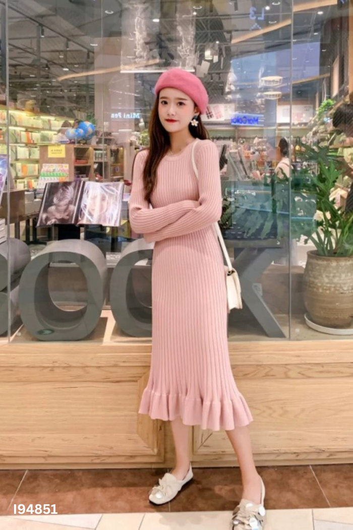 Váy len hồng phấn