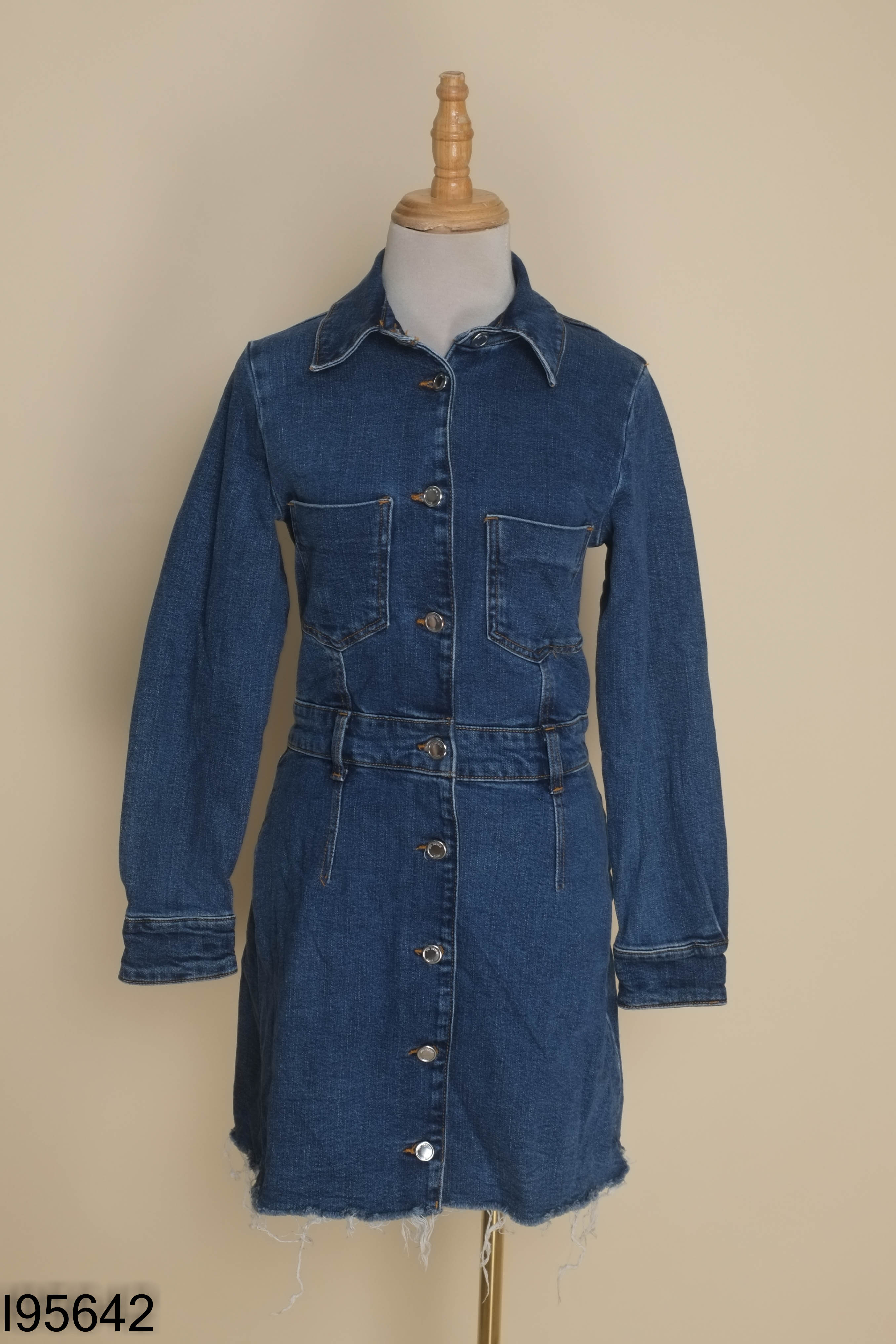Váy jean xanh ZARA cúc bạc