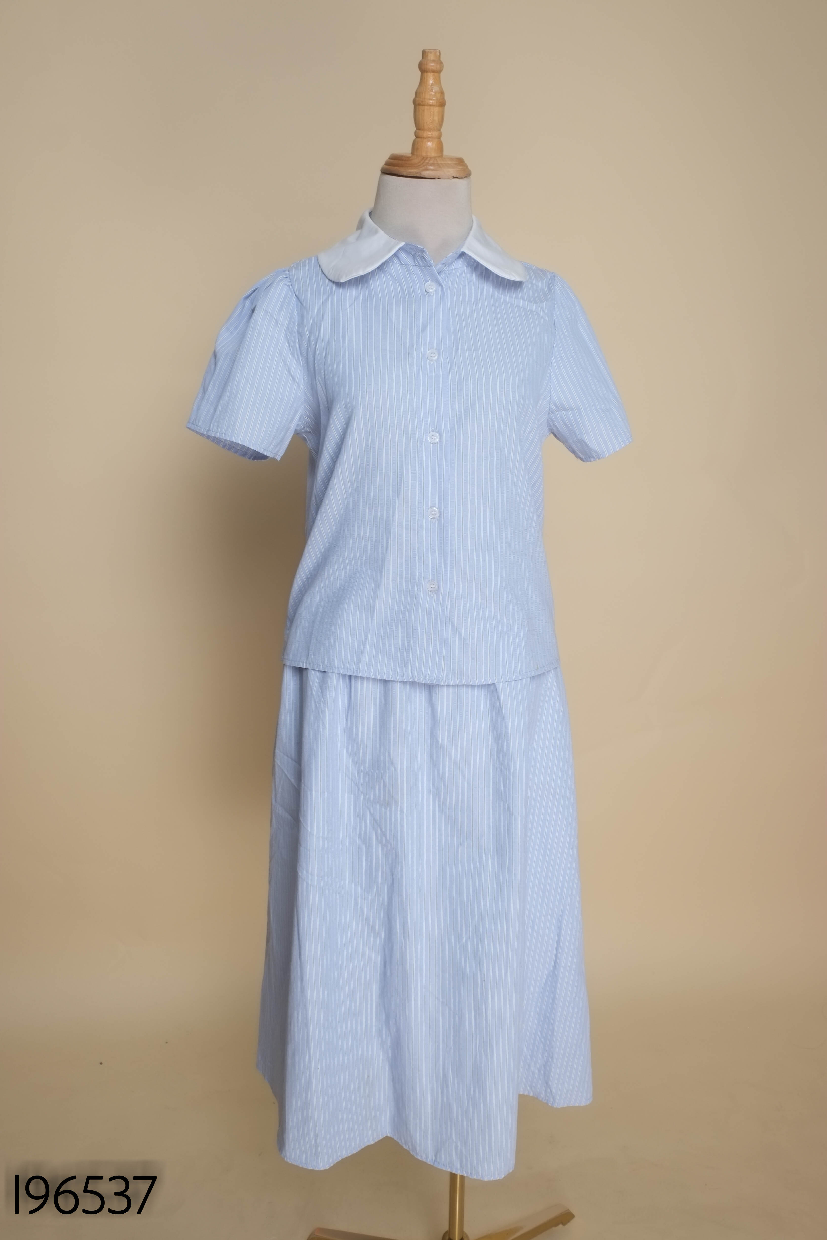 Set xanh kẻ+váy dài