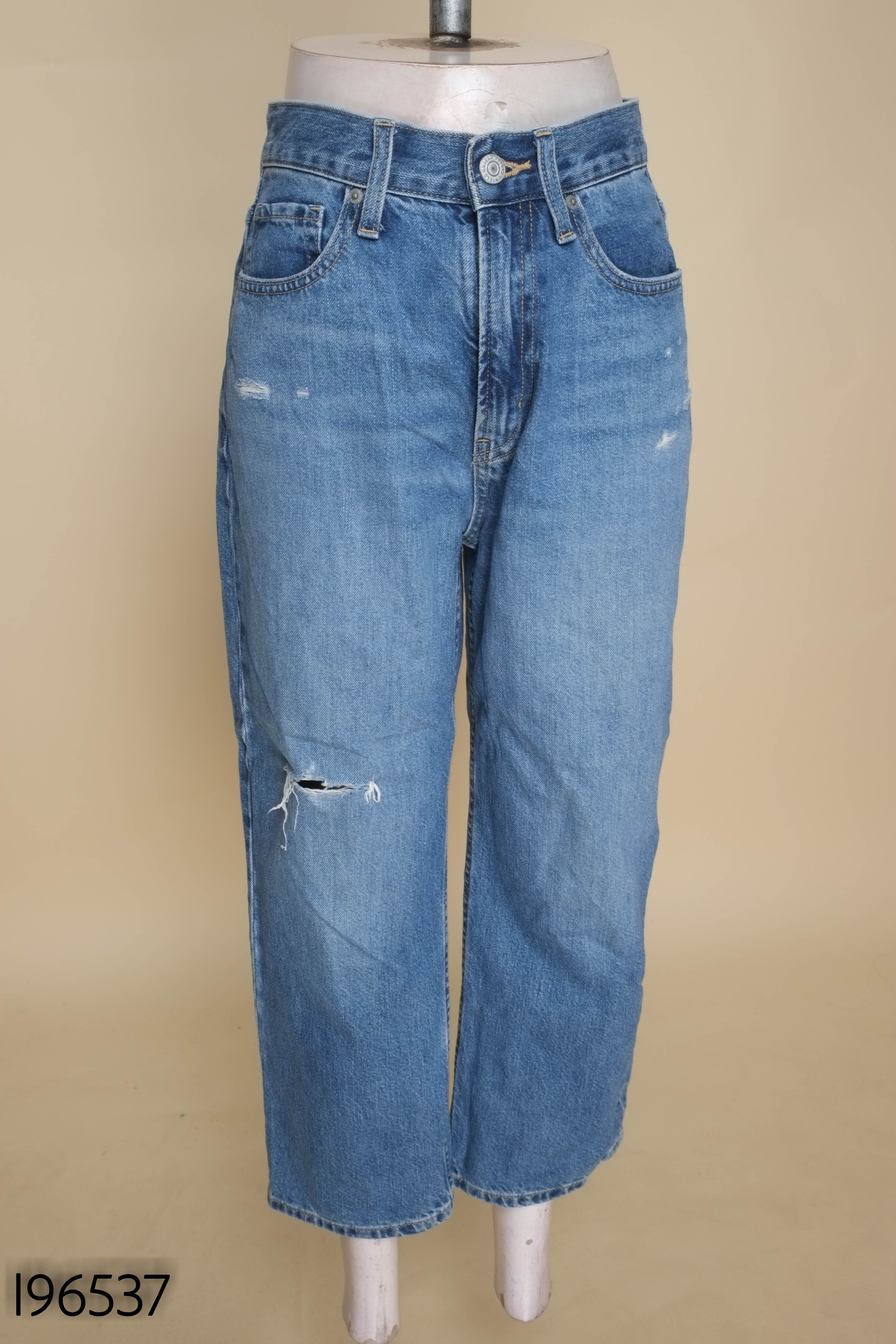 Quần jeans xanh UNIQLO