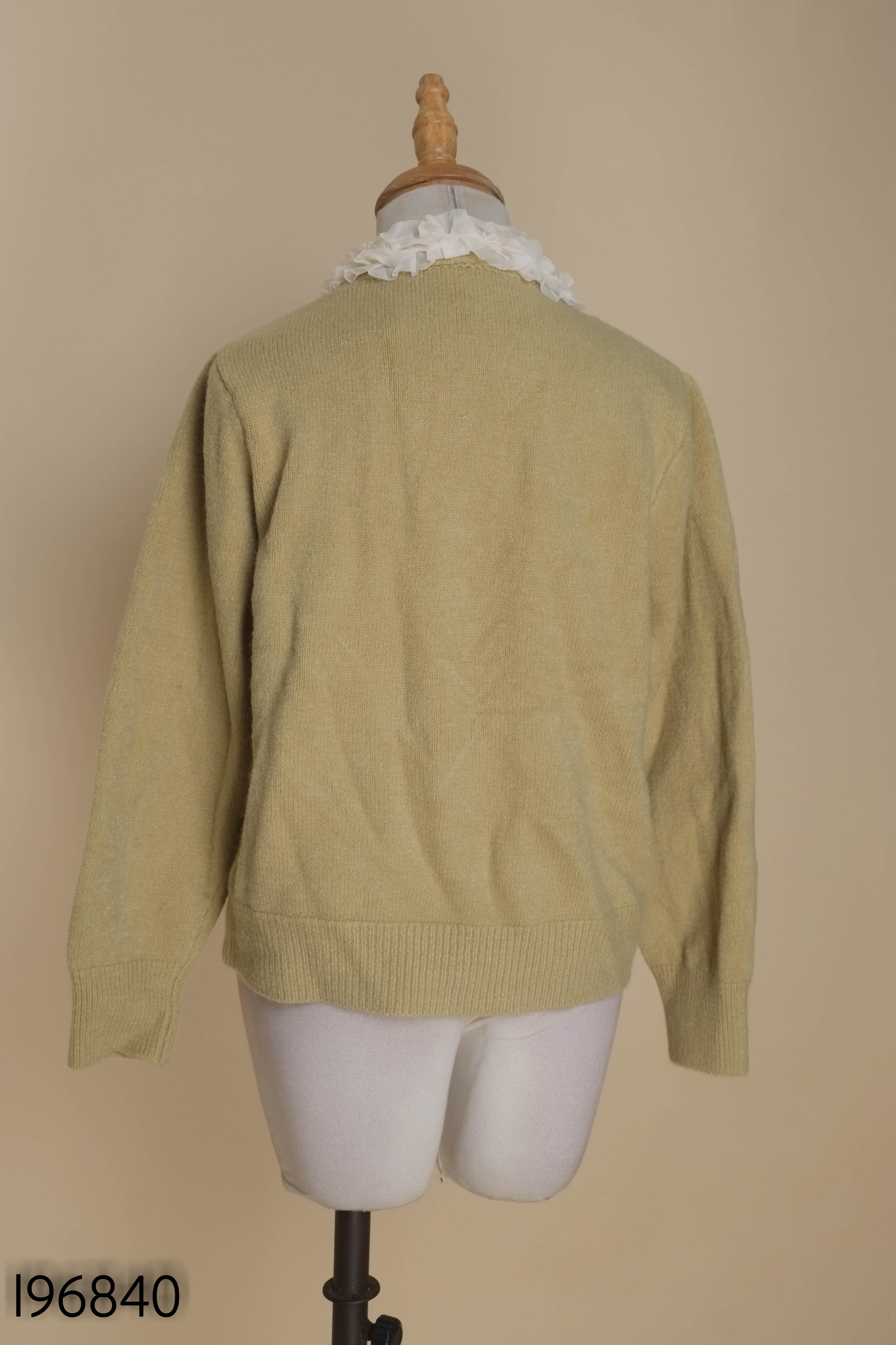 Cardigan len xanh viền voan