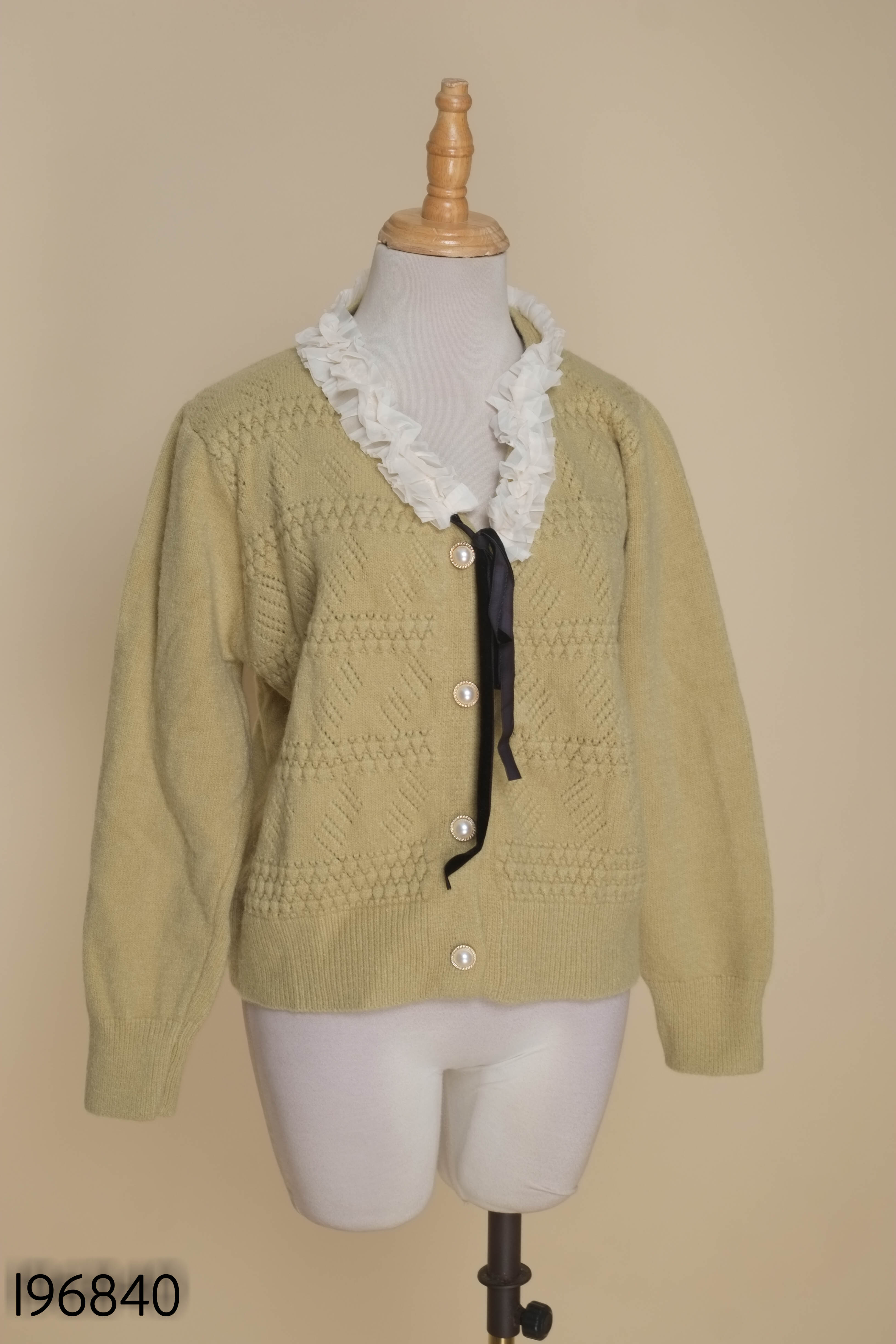 Cardigan len xanh viền voan