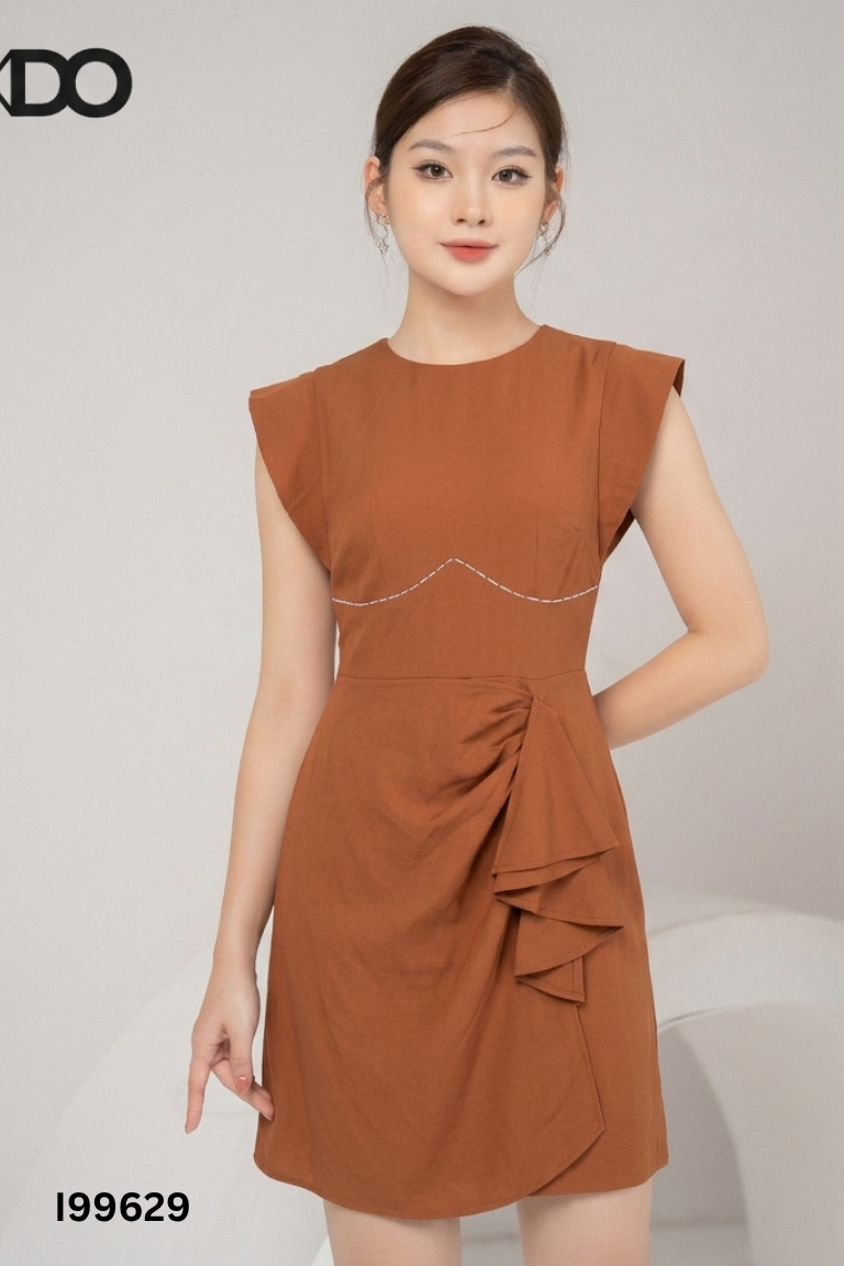 Váy nâu cổ tròn phối kiểu