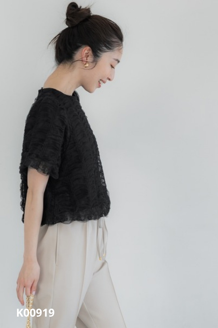 Áo lưới đen dúm