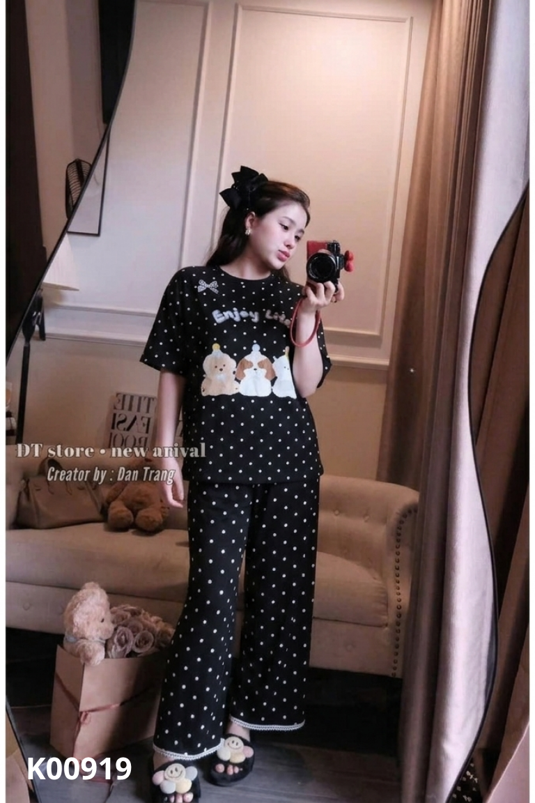NEWTAG Set Áo đen chấm bi in hình + quần dài