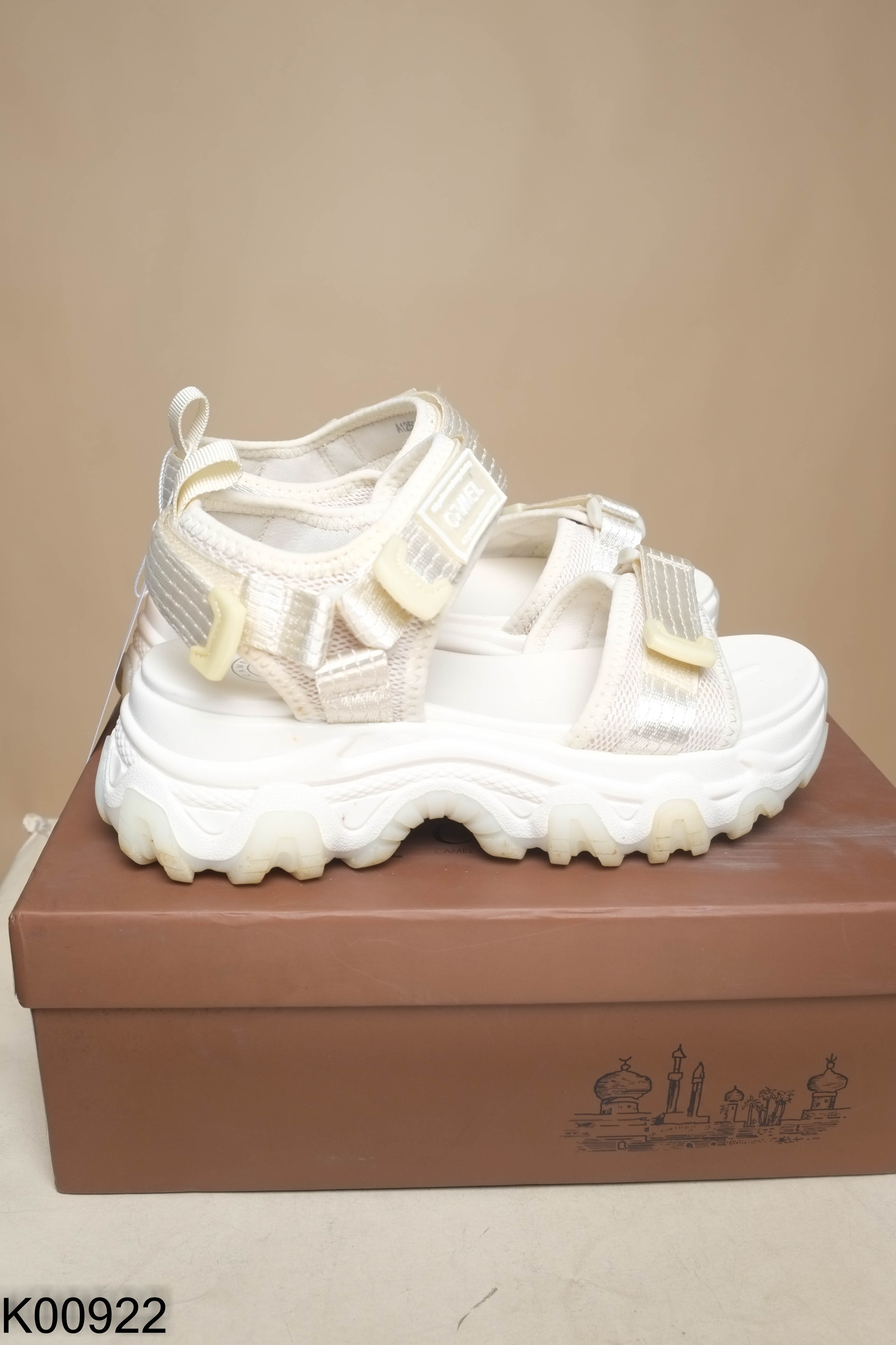 Sandals CAMEL be quai ngang