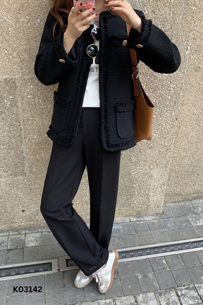 Áo khoác dạ tweed đen tua rua