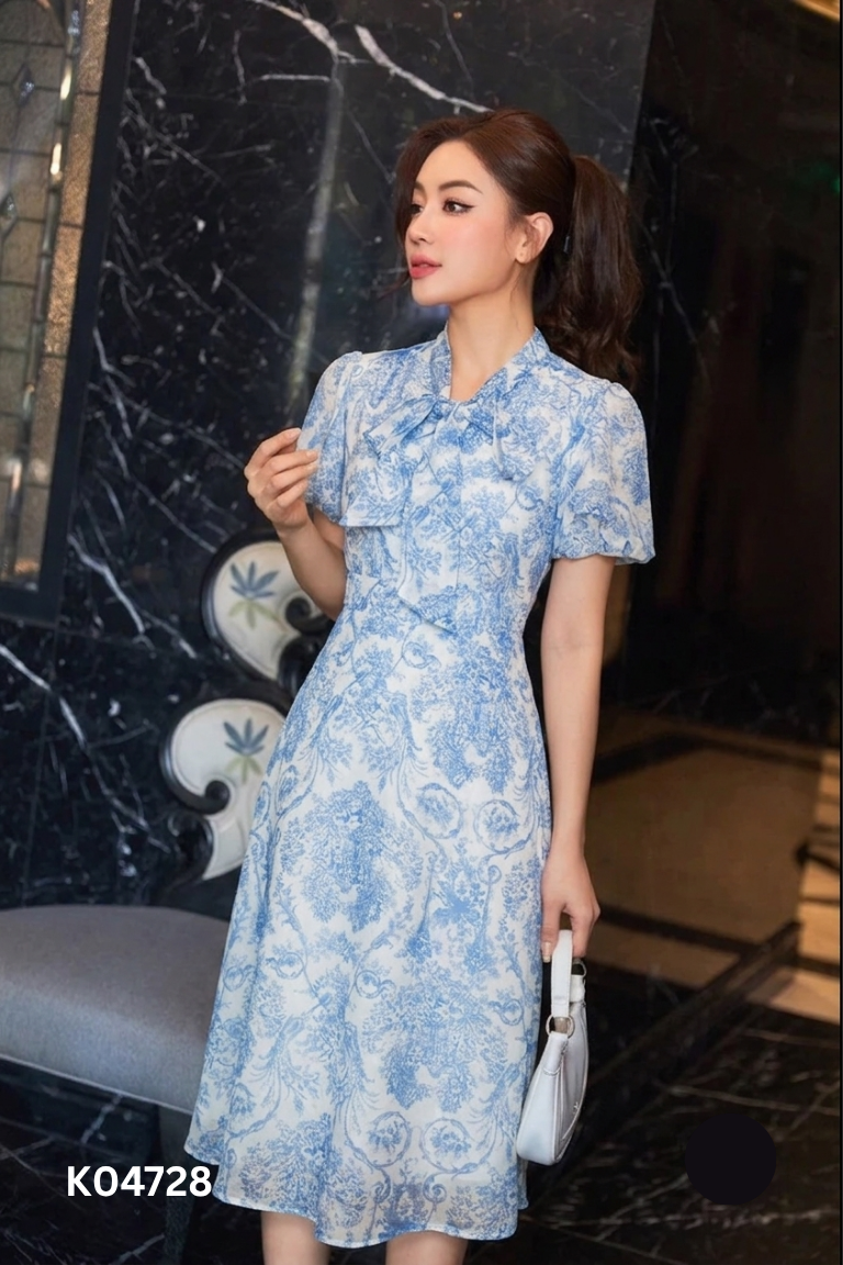 Set voan be họa tiết xanh áo kiểu + chân váy