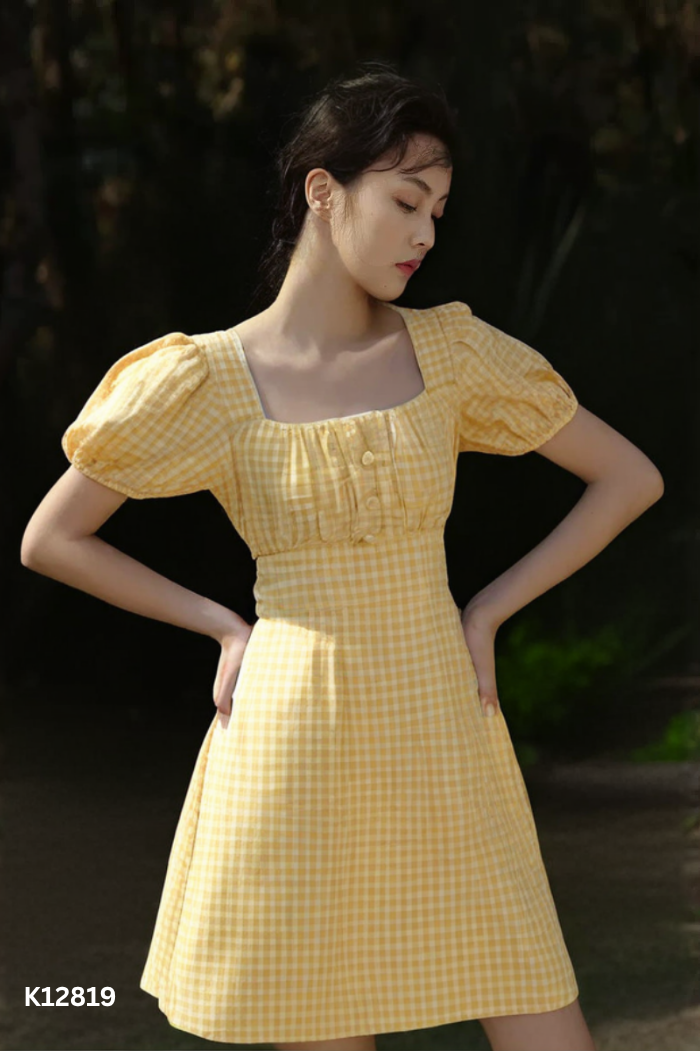 NEWTAG Váy vàng kẻ caro hở lưng