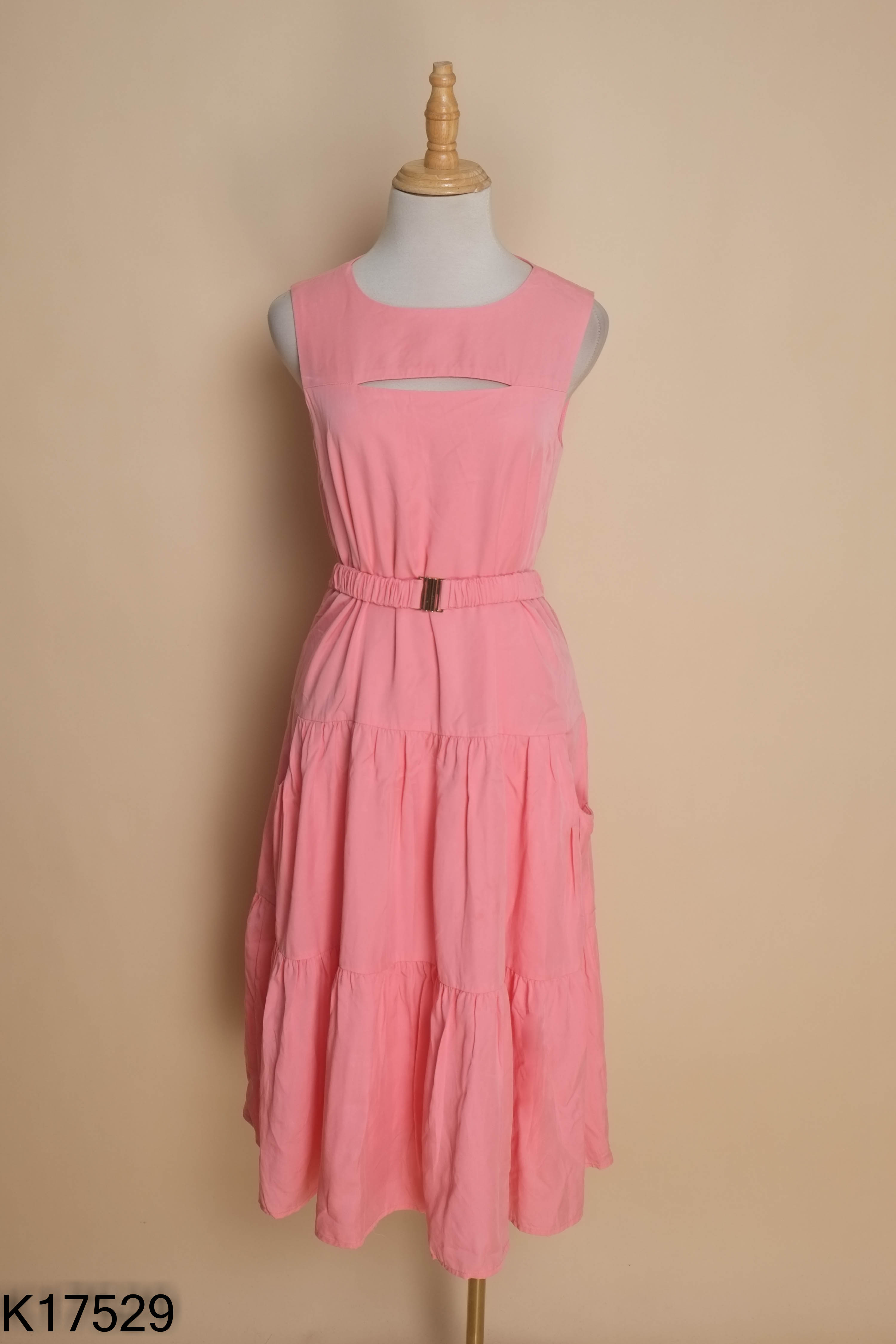 Váy IVY MODA hồng sát nách