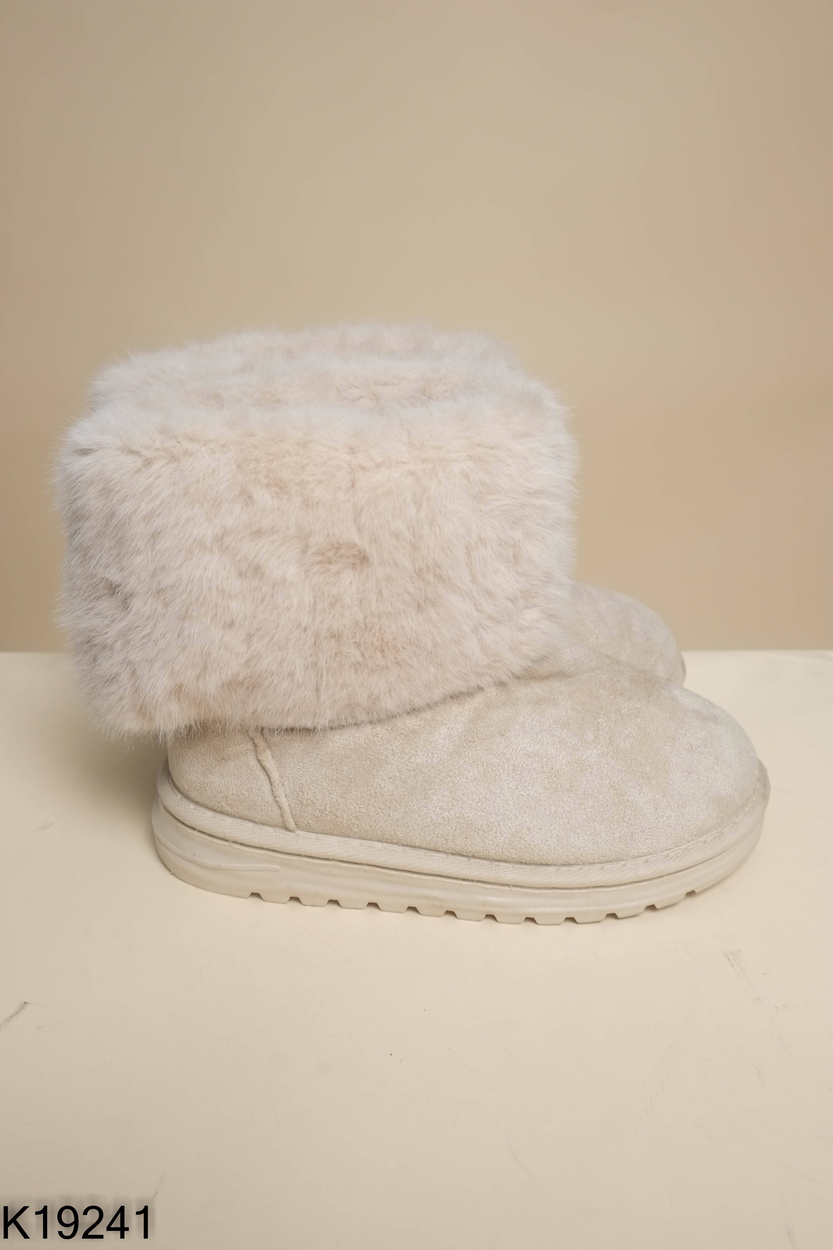 Boots kem da lộn cổ lông KIDS