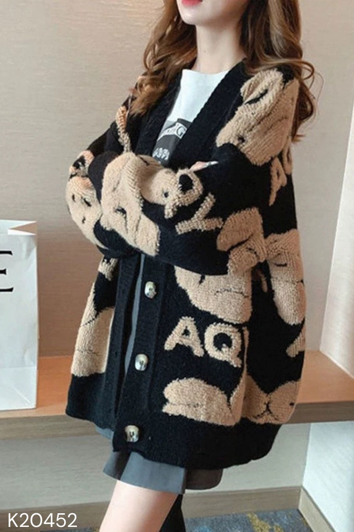 Áo len cardigan đen họa tiết