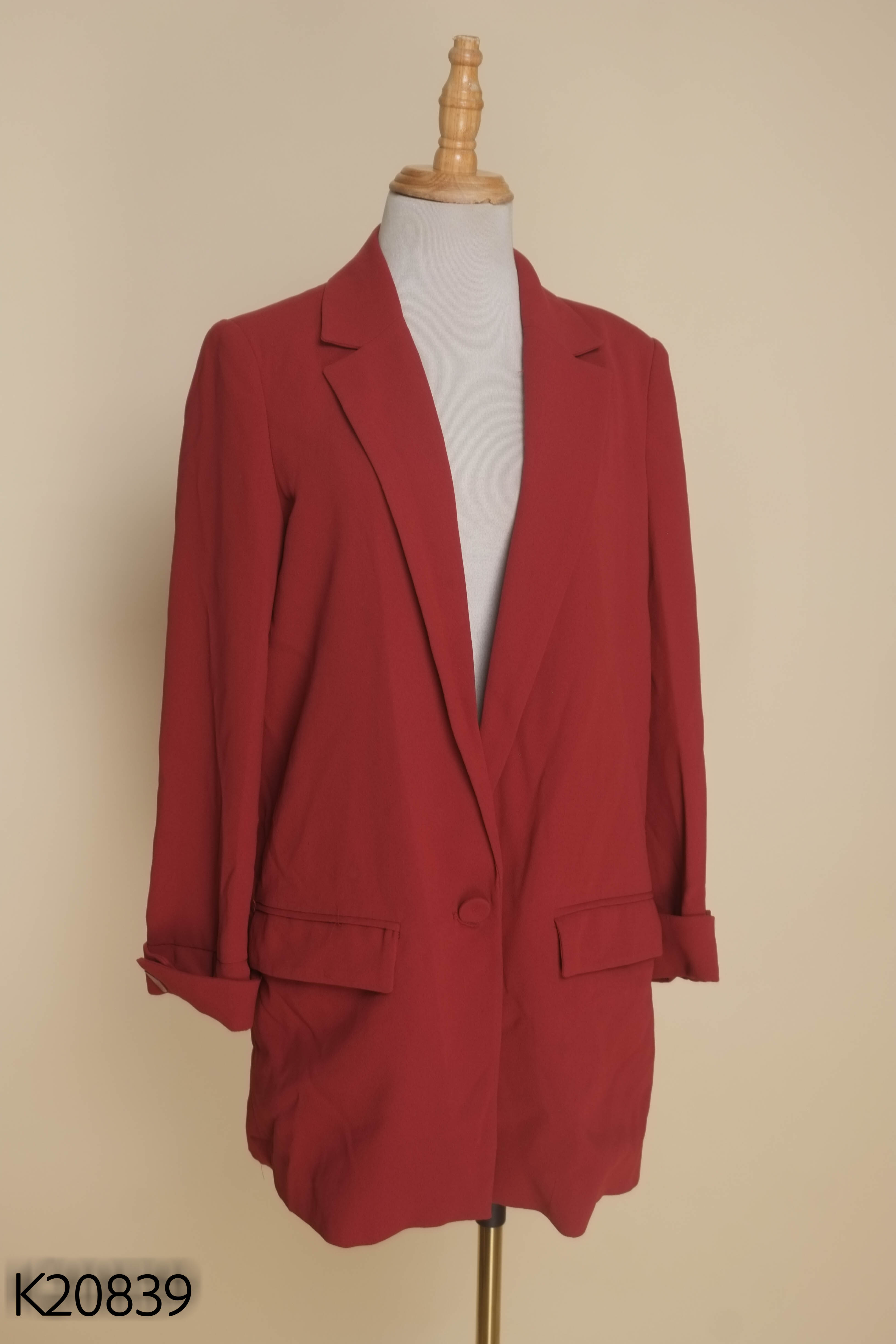 Áo khoác vest MANGO đỏ