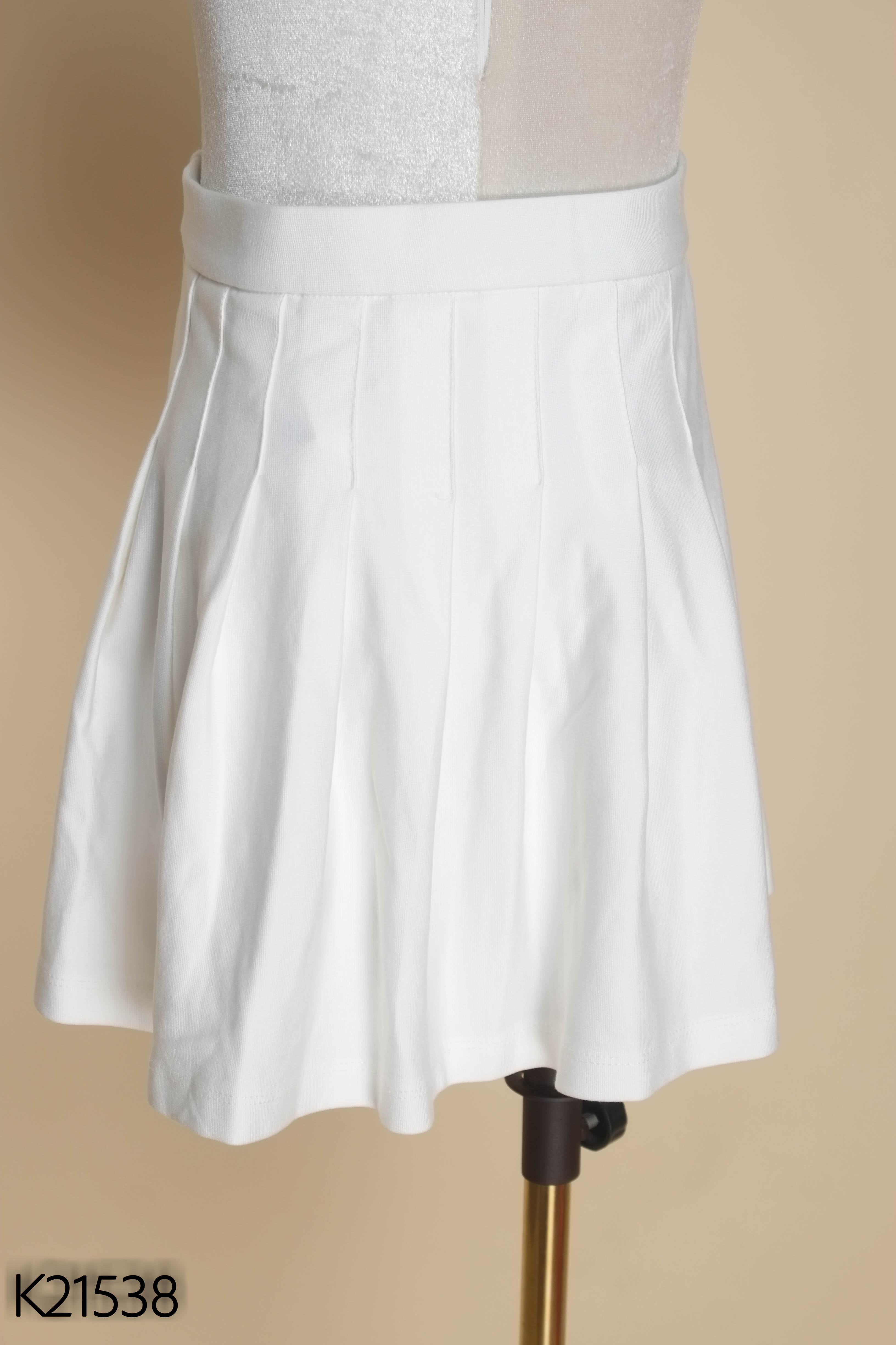 Chân váy trắng ZARA xếp li kids