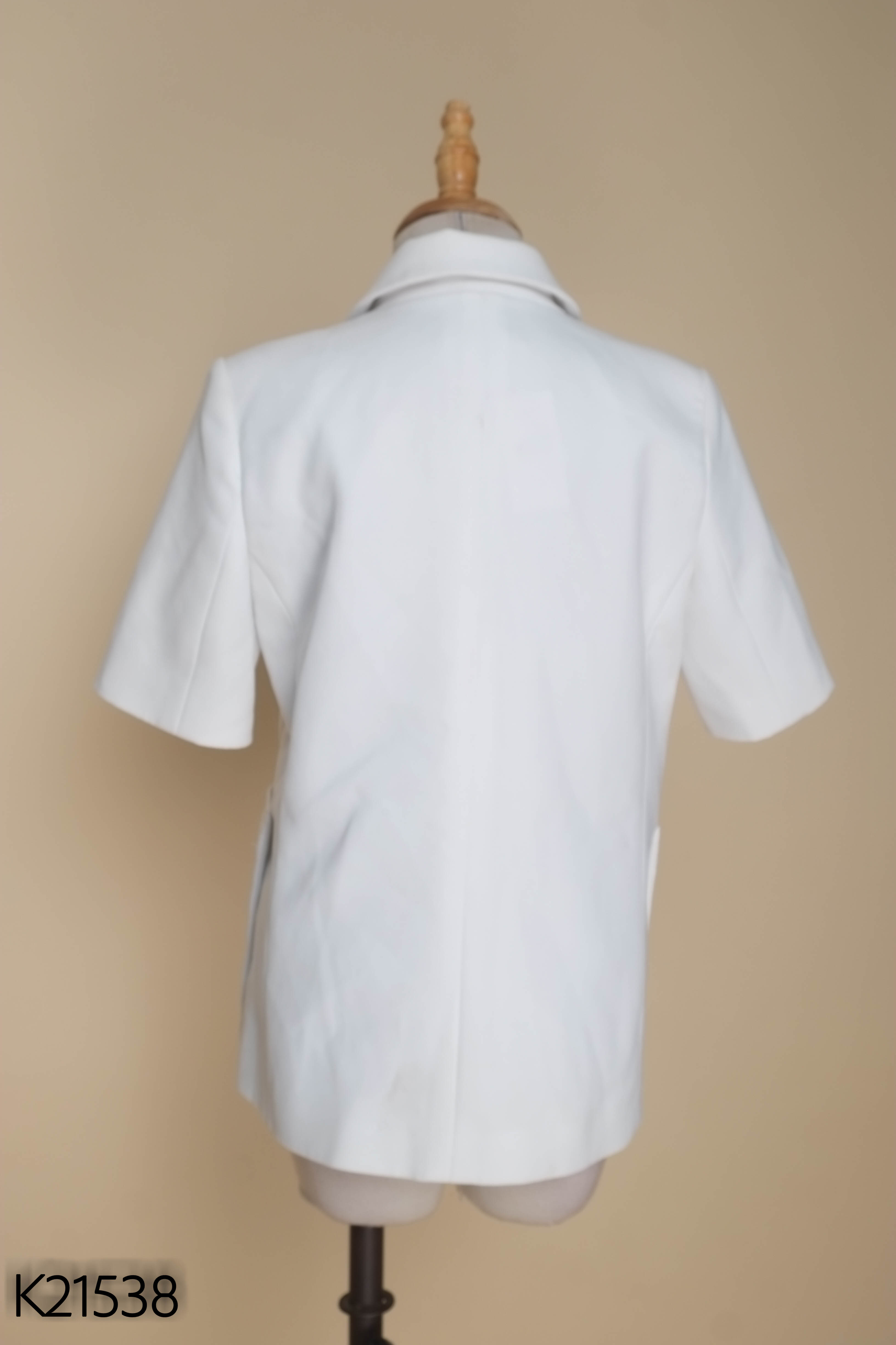 Áo blazer trắng HUYEN CHAU NGUYEN ngắn tay