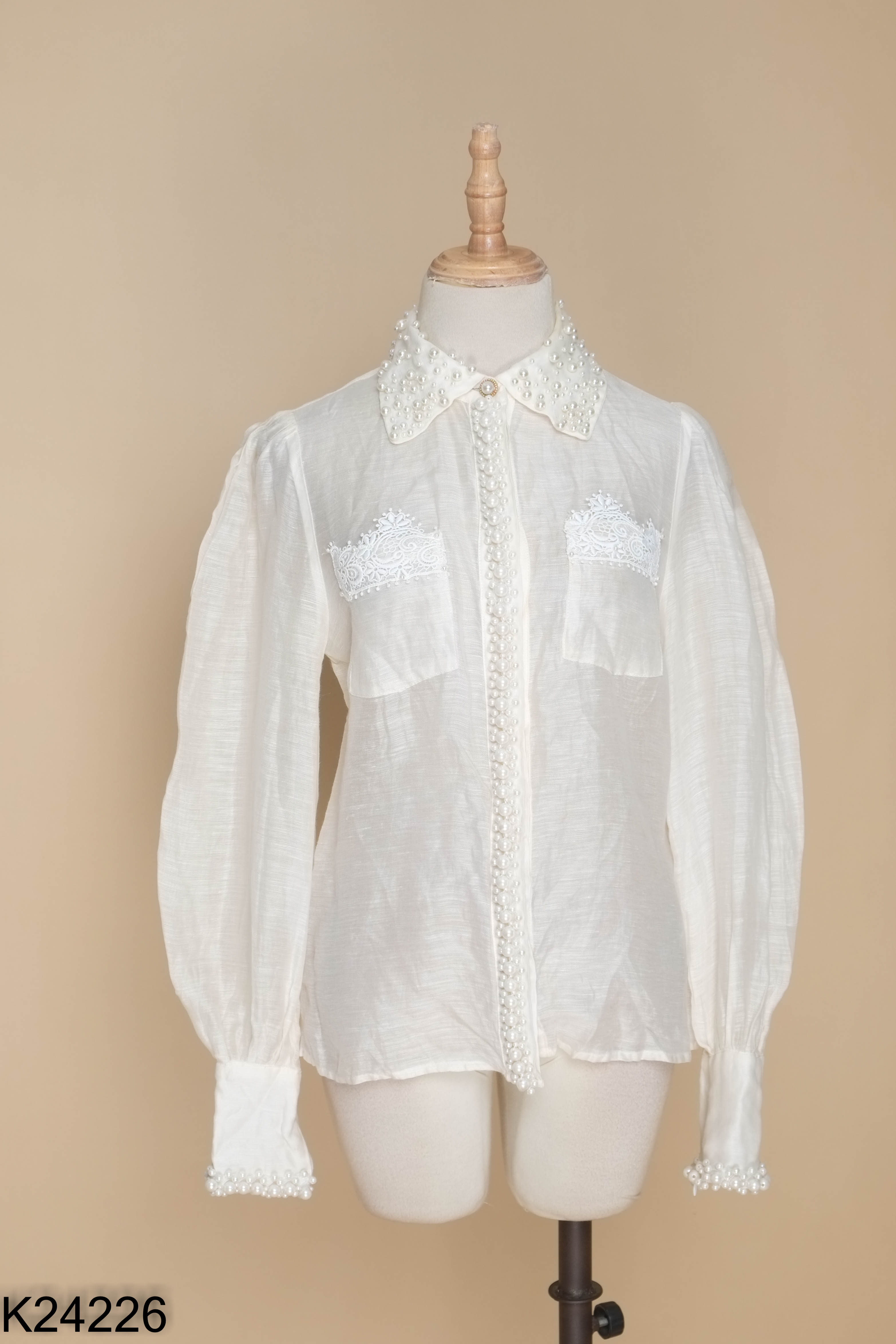 Áo linen be đính ngọc