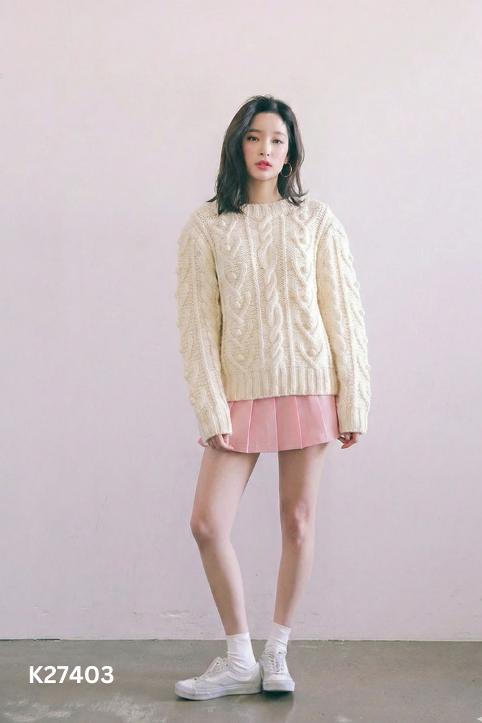 Áo len vàng nhạt vặn thừng