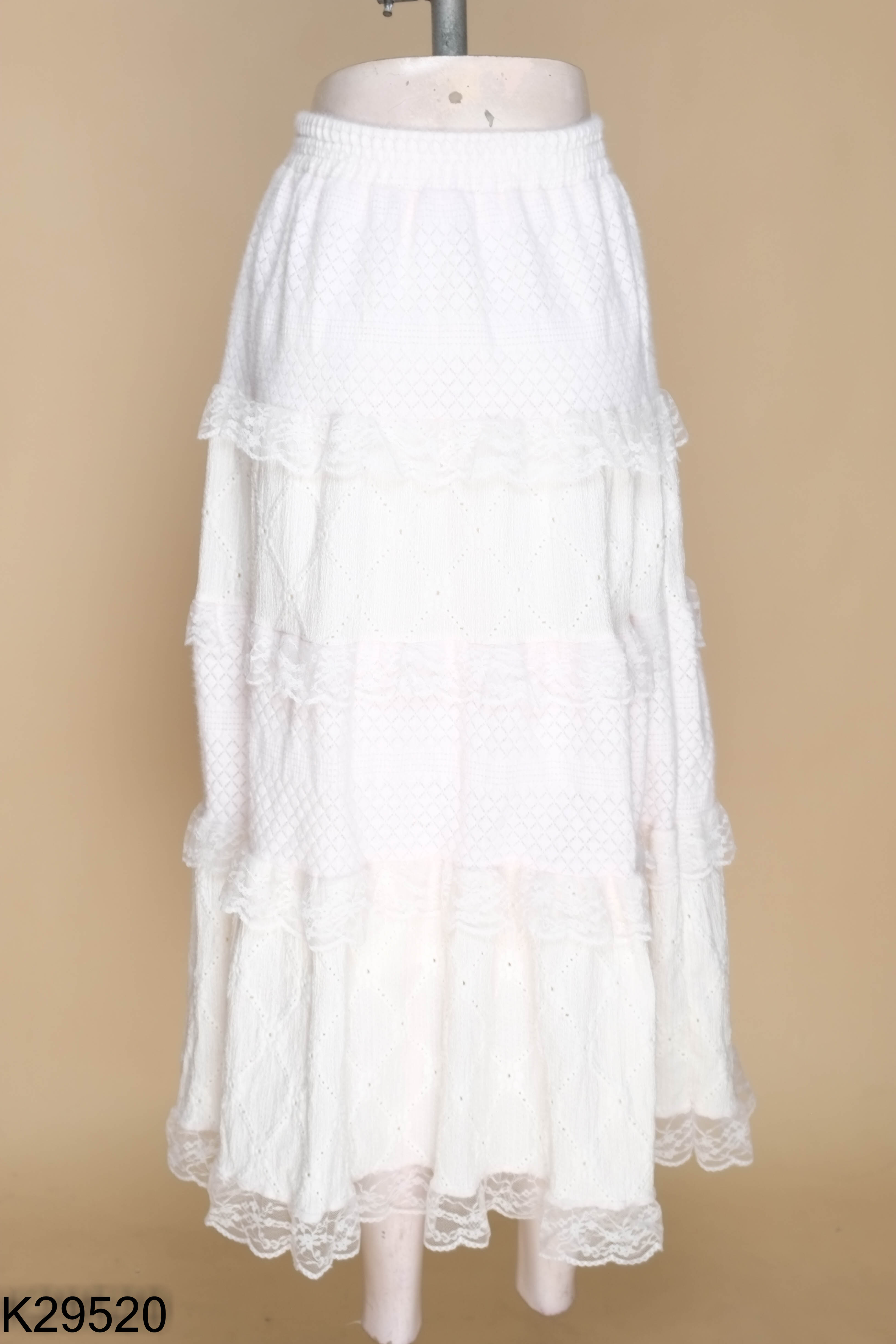 K2952010625-Chân váy hồng phối trắng viền ren