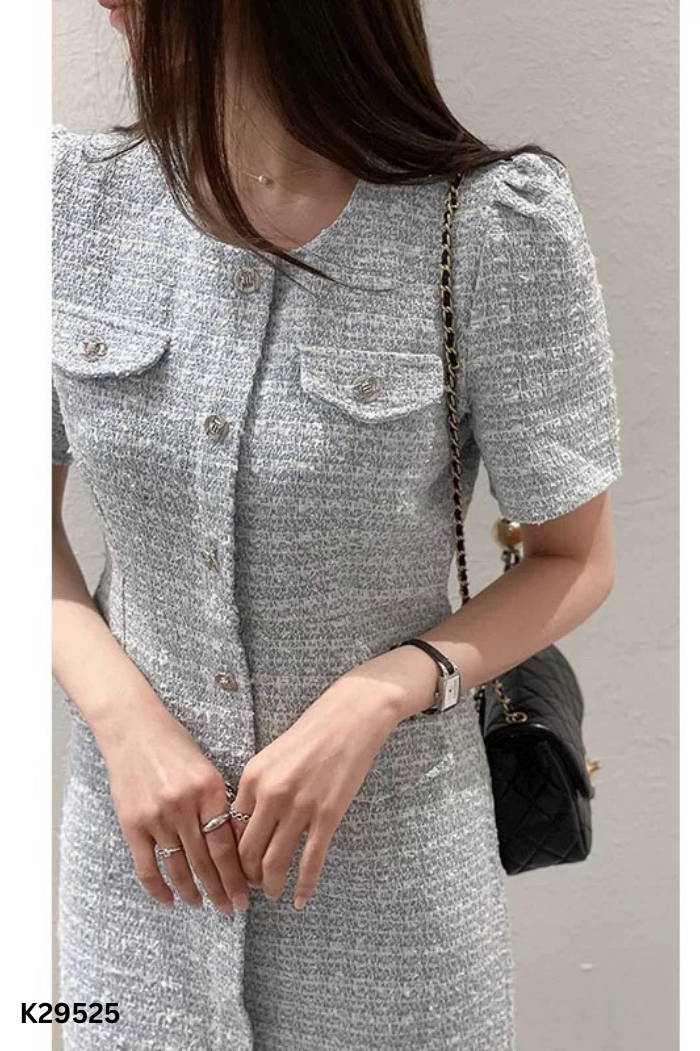 Váy dạ xanh phối trắng