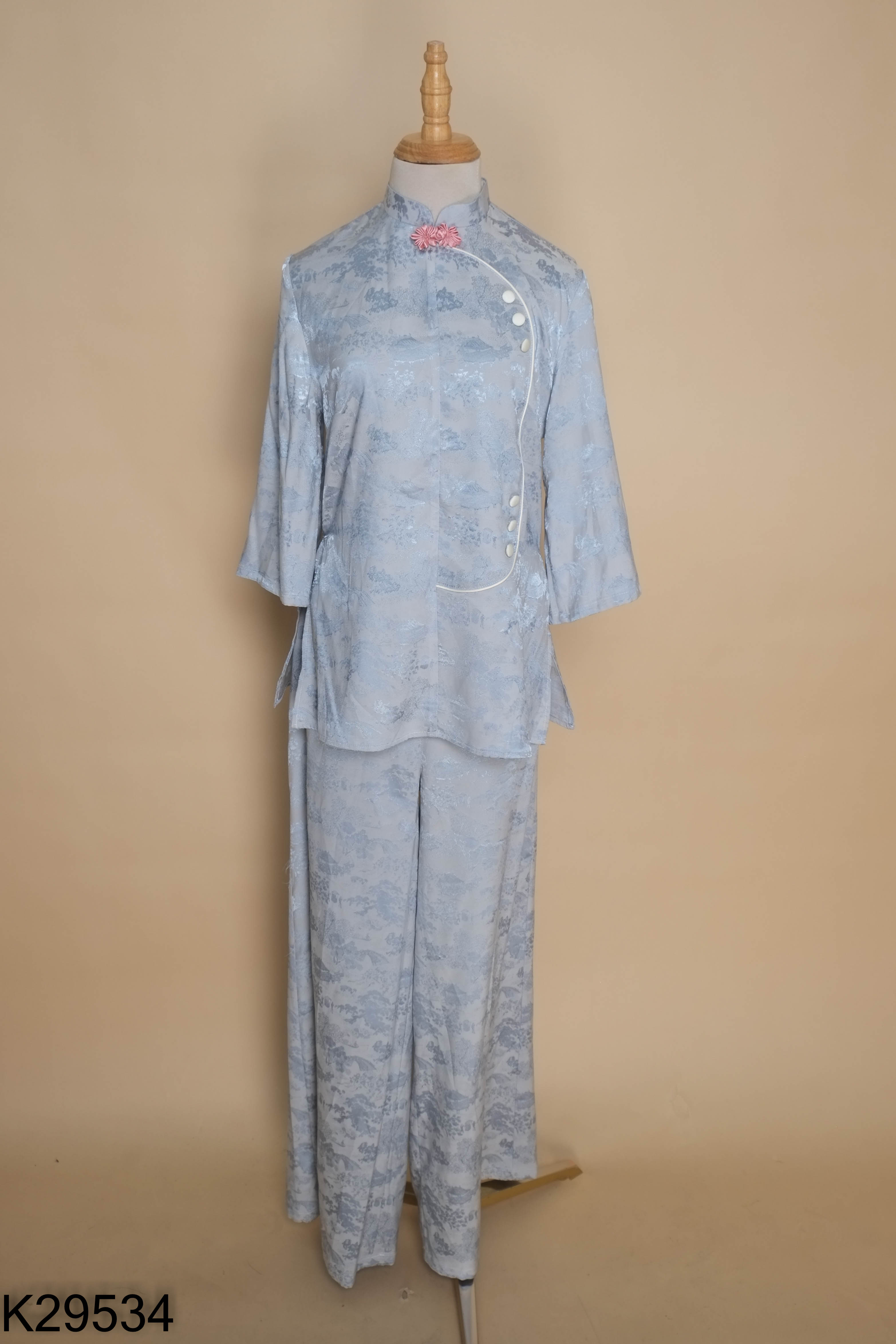 Set Áo lụa xanh họa tiết + quần dài