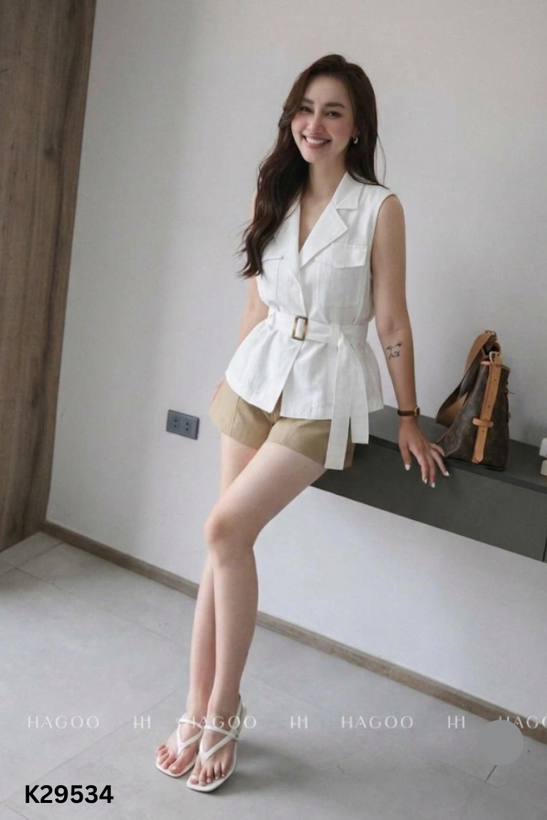 Áo gile trắng phối đai