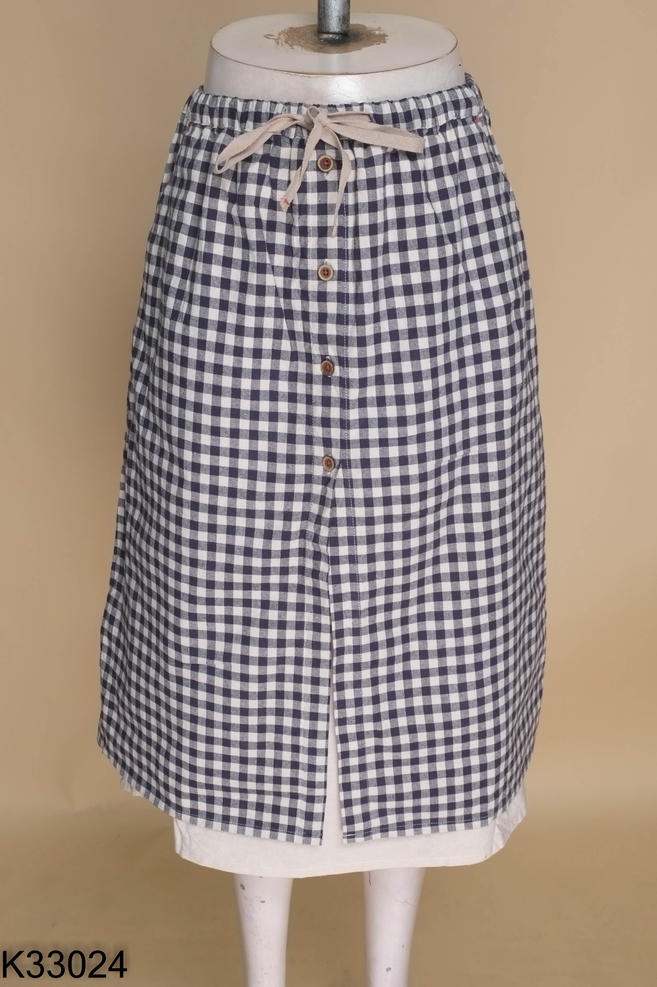 NEWTAG Chân váy linen be kẻ xanh