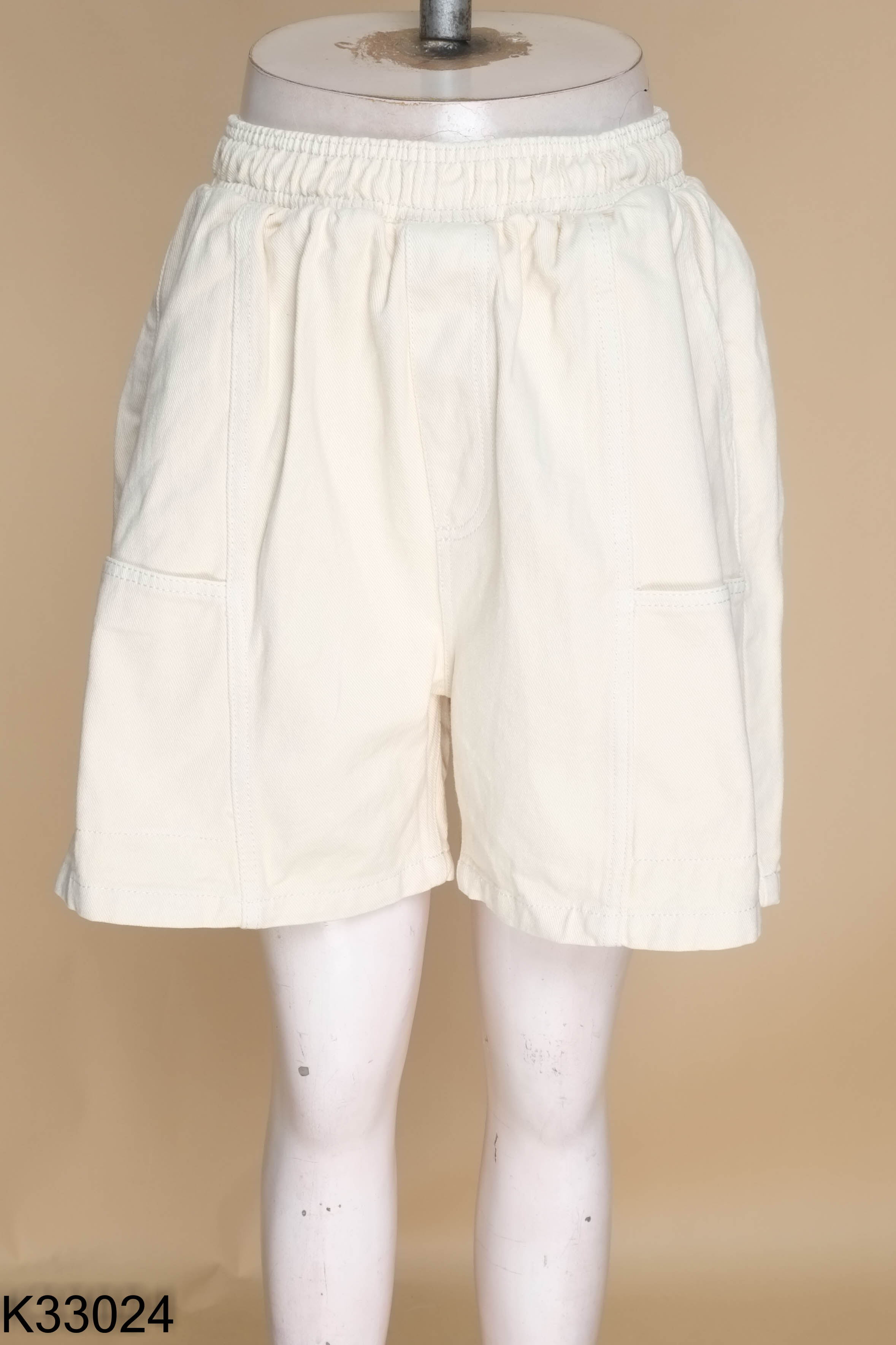 Quần shorts BY CHOU jeans be