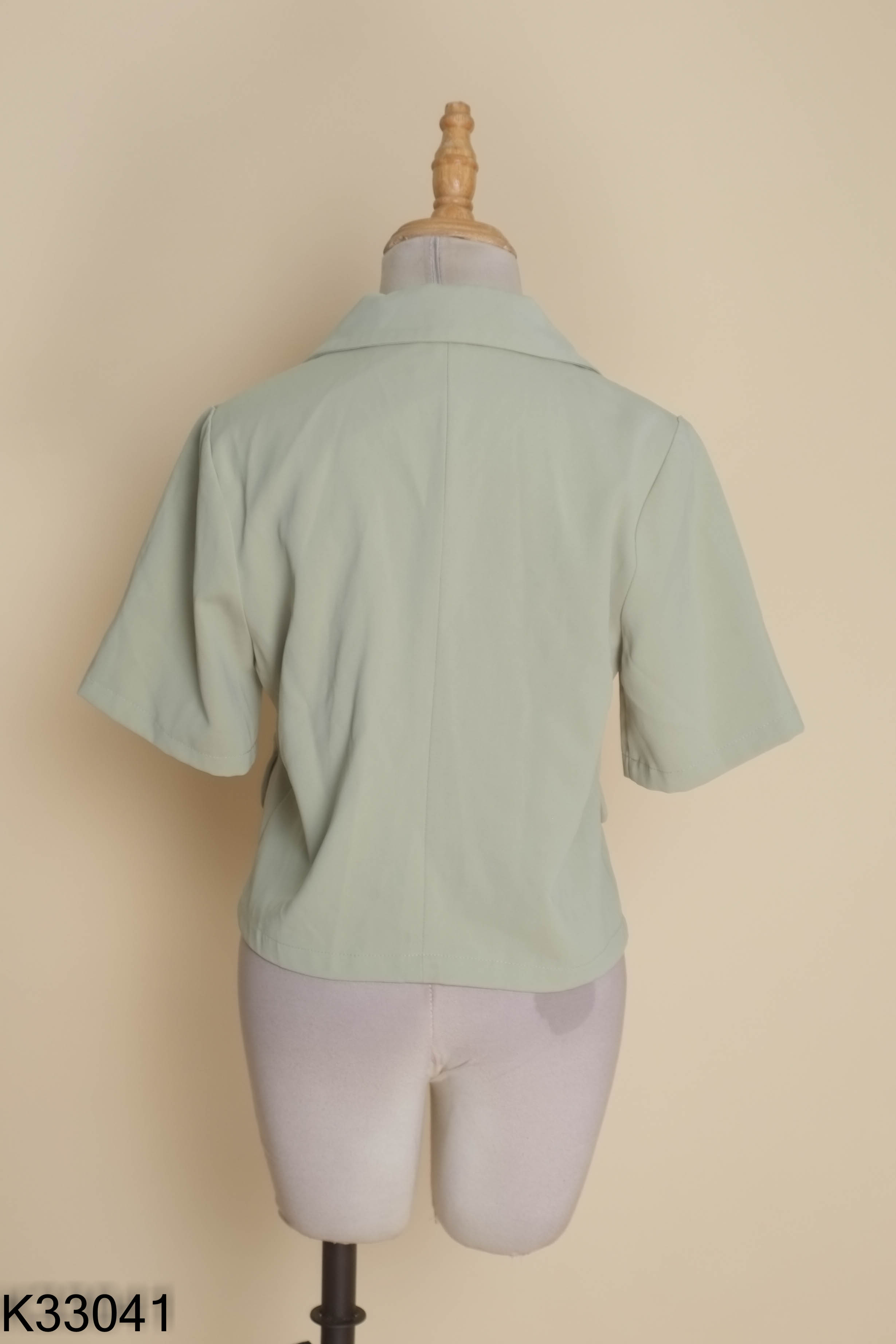 Áo vest BOILING xanh dáng ngắn