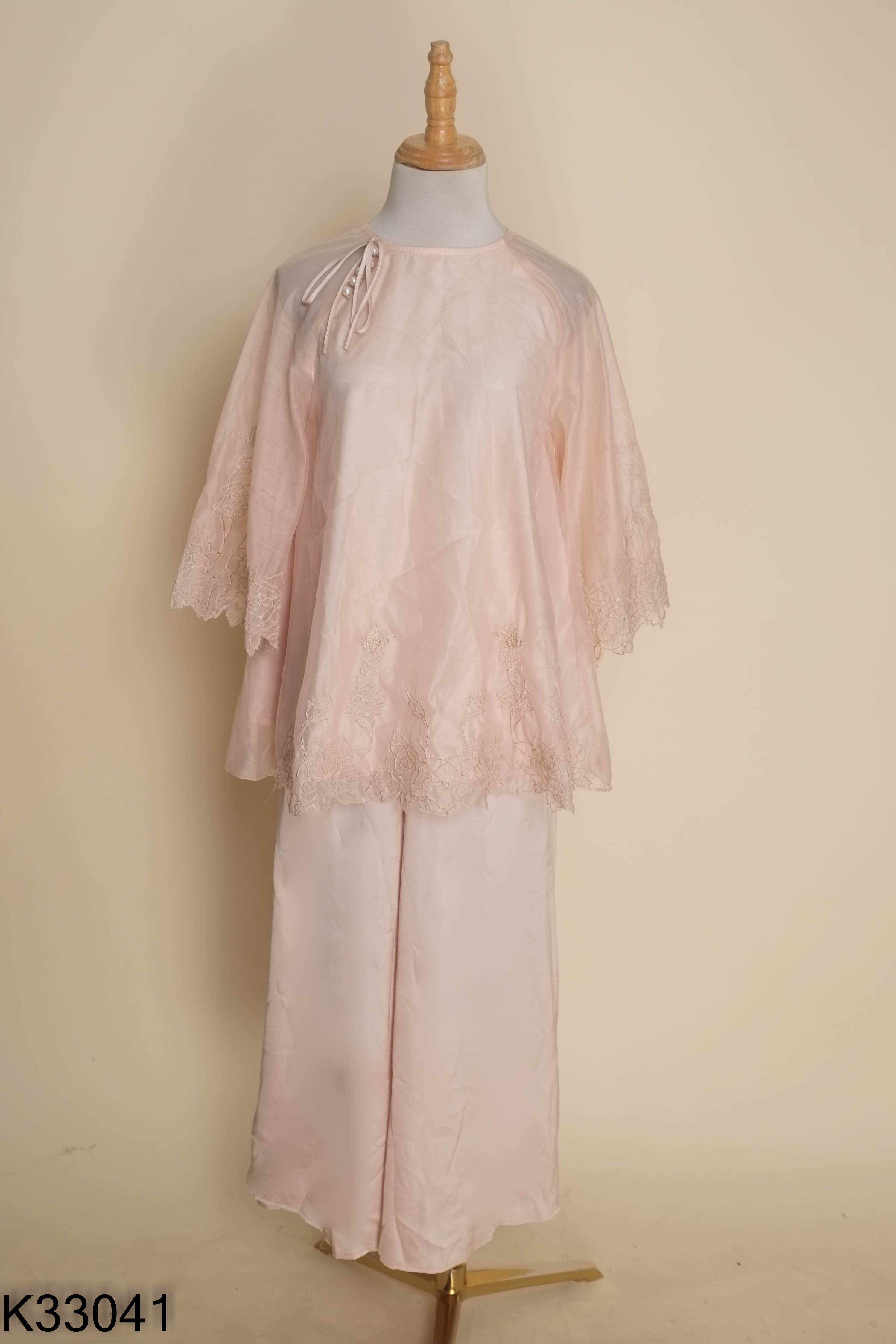 SET áo ASHLEY hồng thêu hoa+ quần