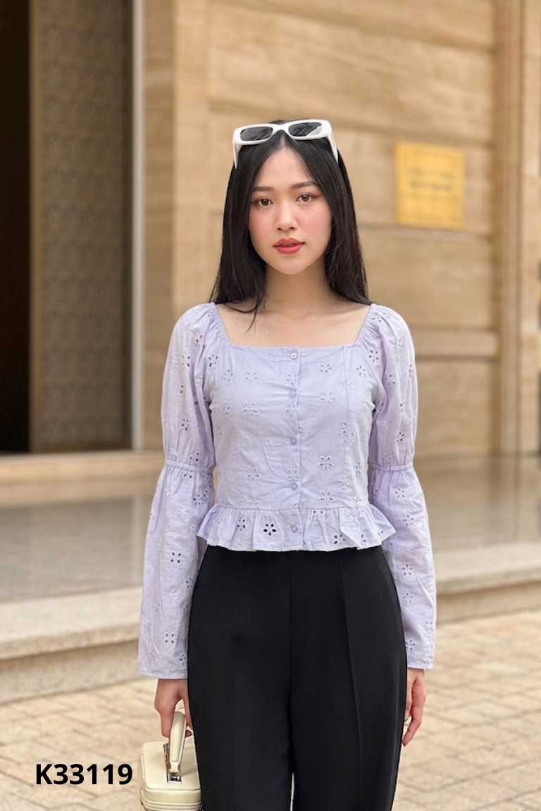 Áo thô thêu xanh họa tiết