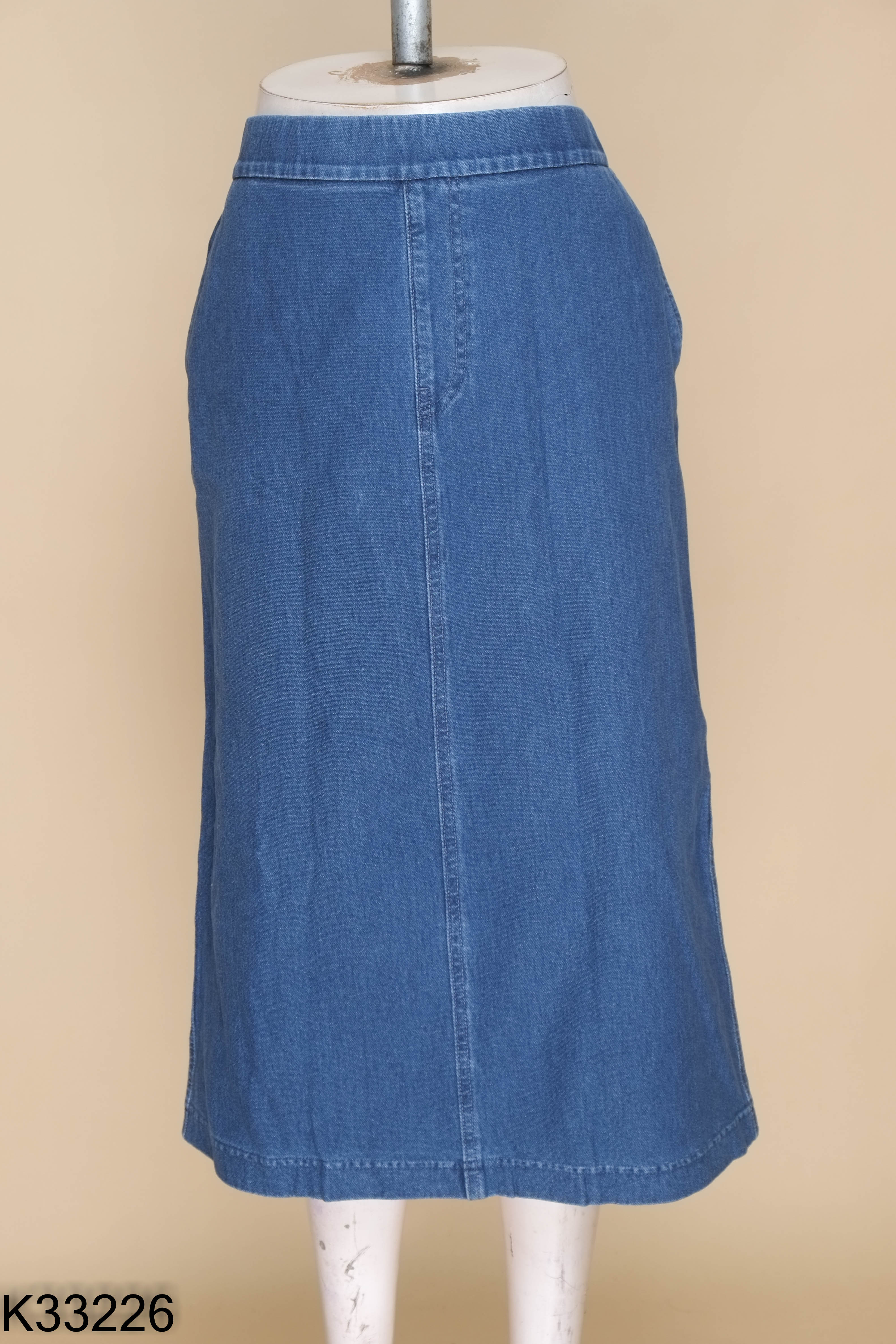 Chân váy jeans xanh UNIQLO trơn