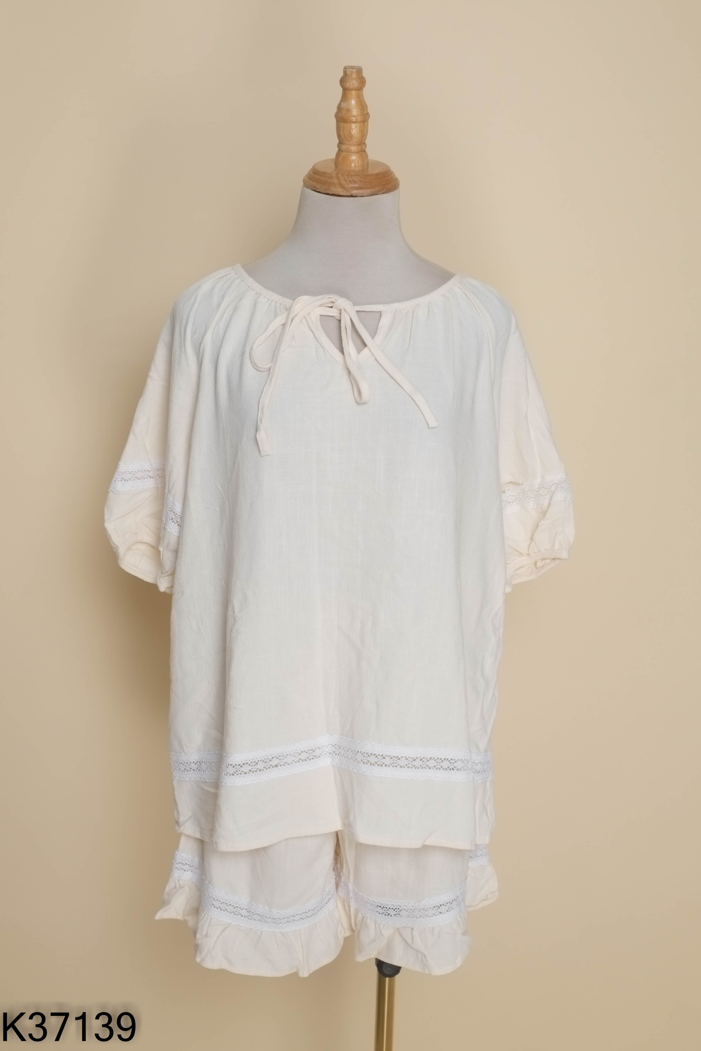 Set Áo be babydoll newwtag + Quần short