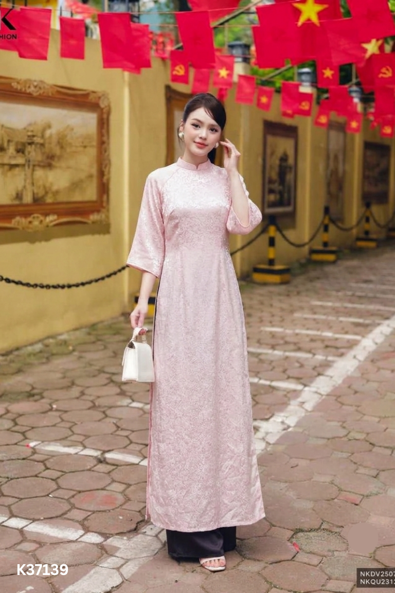 Set Áo dài hồng họa tiết chìm + Quần lụa đen