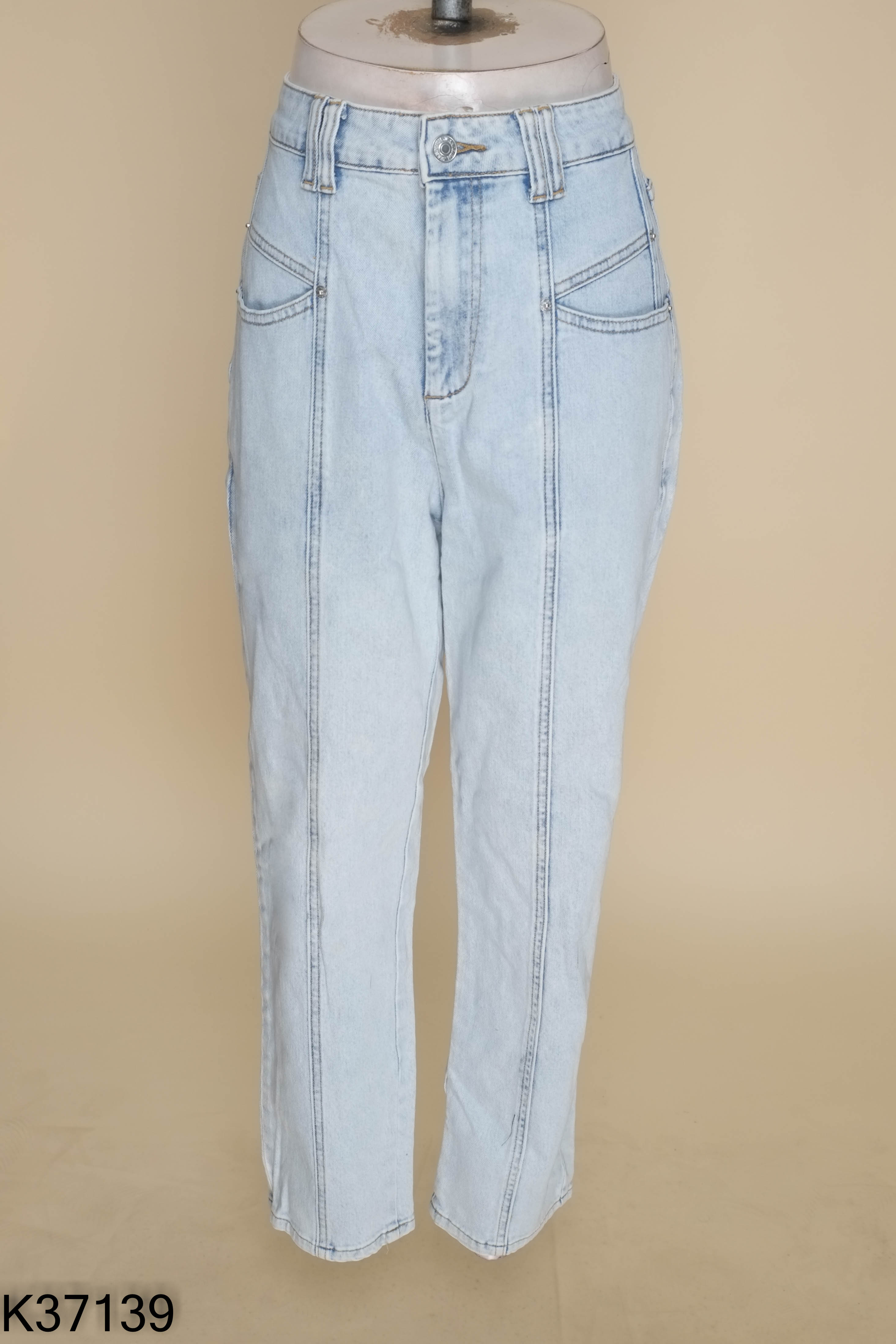 Quần jeans xanh nhạt trơn kẻ giữa