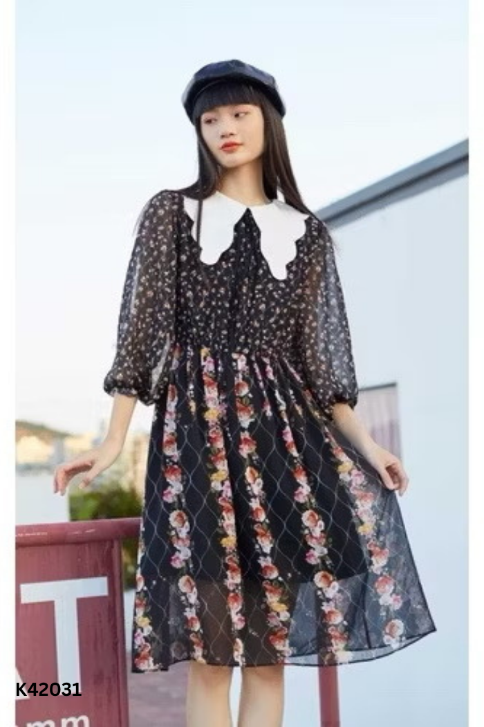 Váy đen hoa VERO MODA cổ trắng