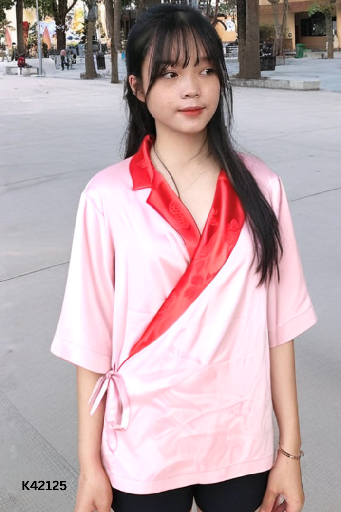 Áo lụa hồng phối đỏ