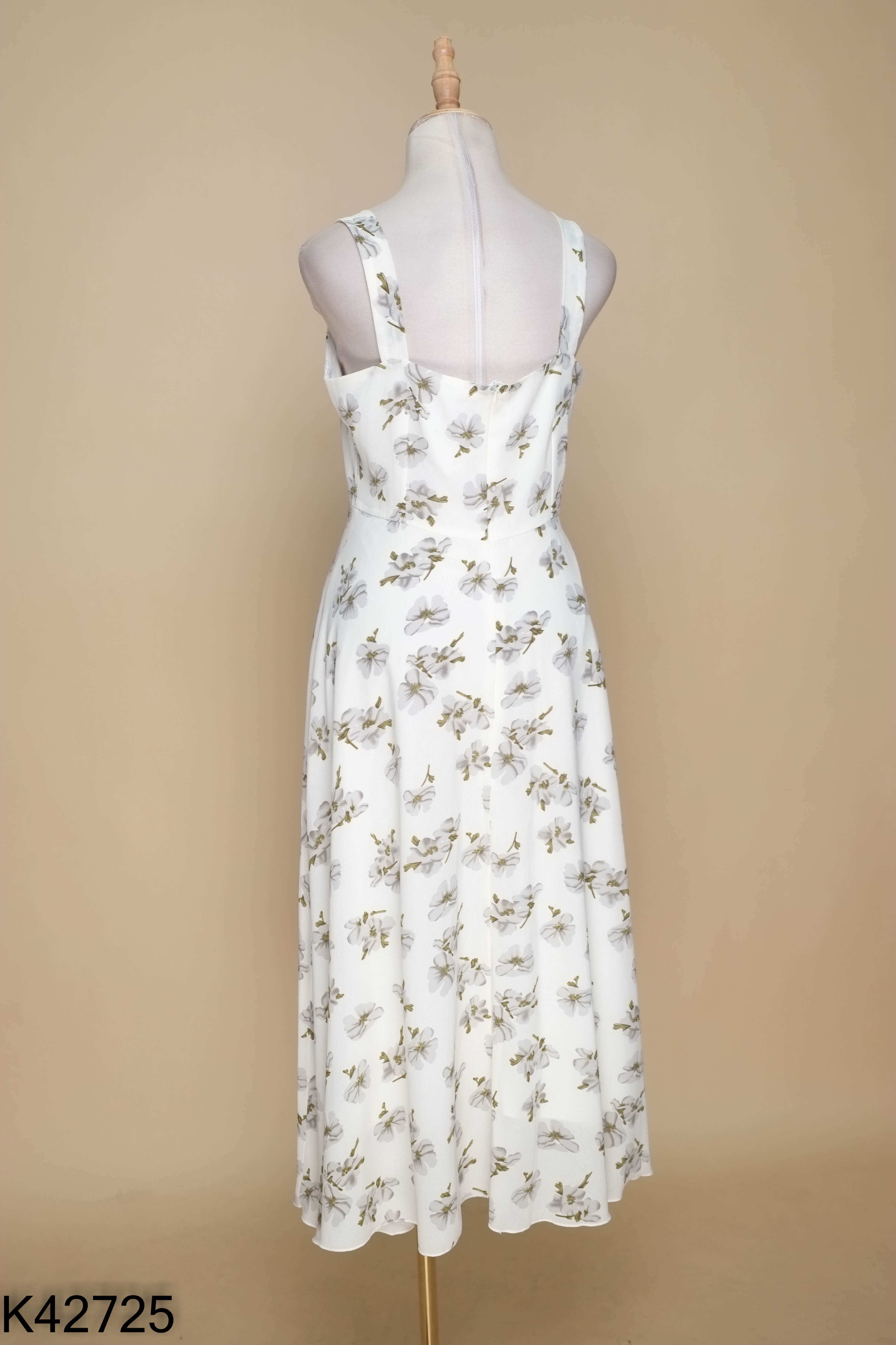 Váy hai dây MAYBE ROOM be hoa