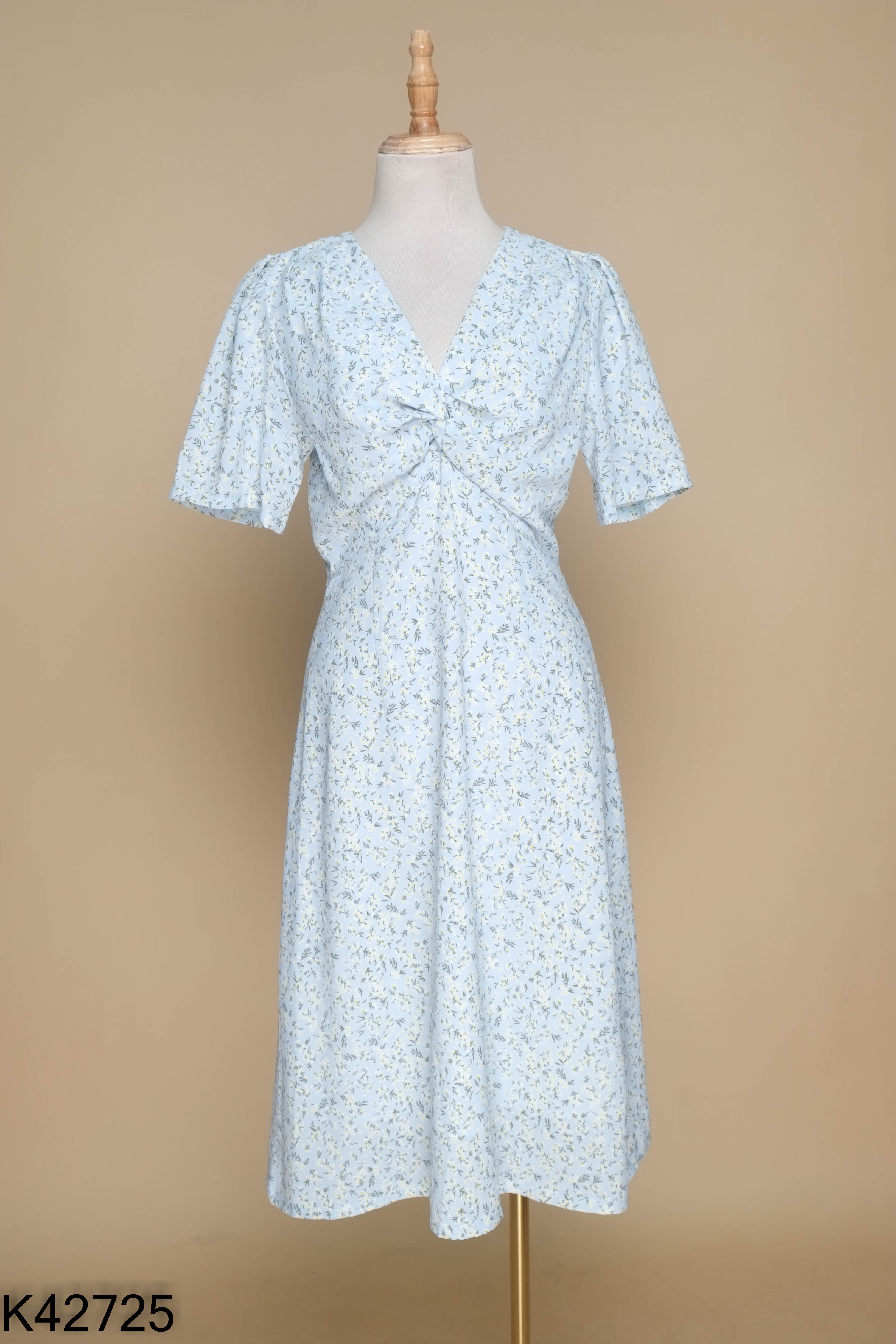 Váy xanh hoa BEAUTE BY V xoắn ngực