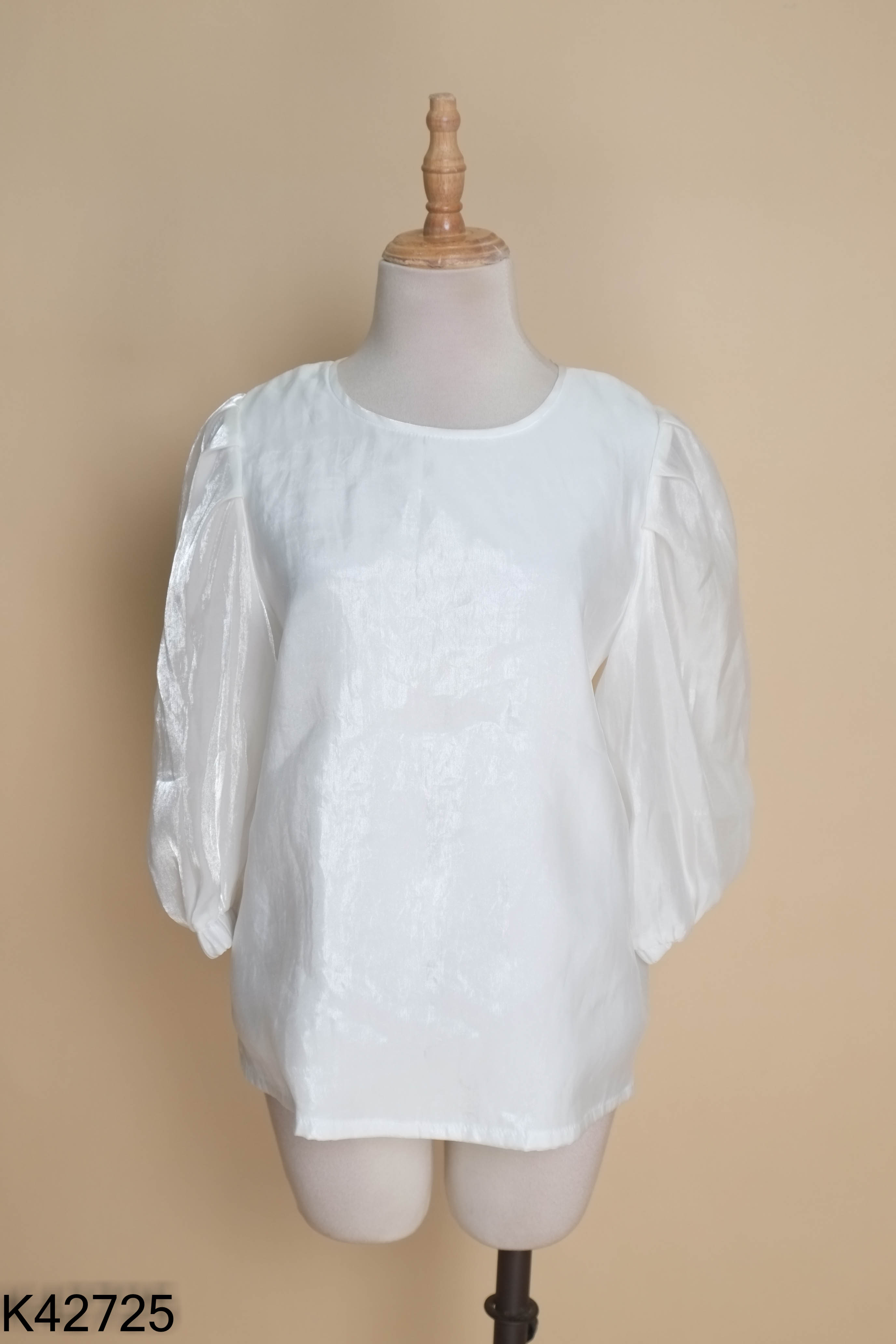 Áo organza BEAUTE BY V trắng