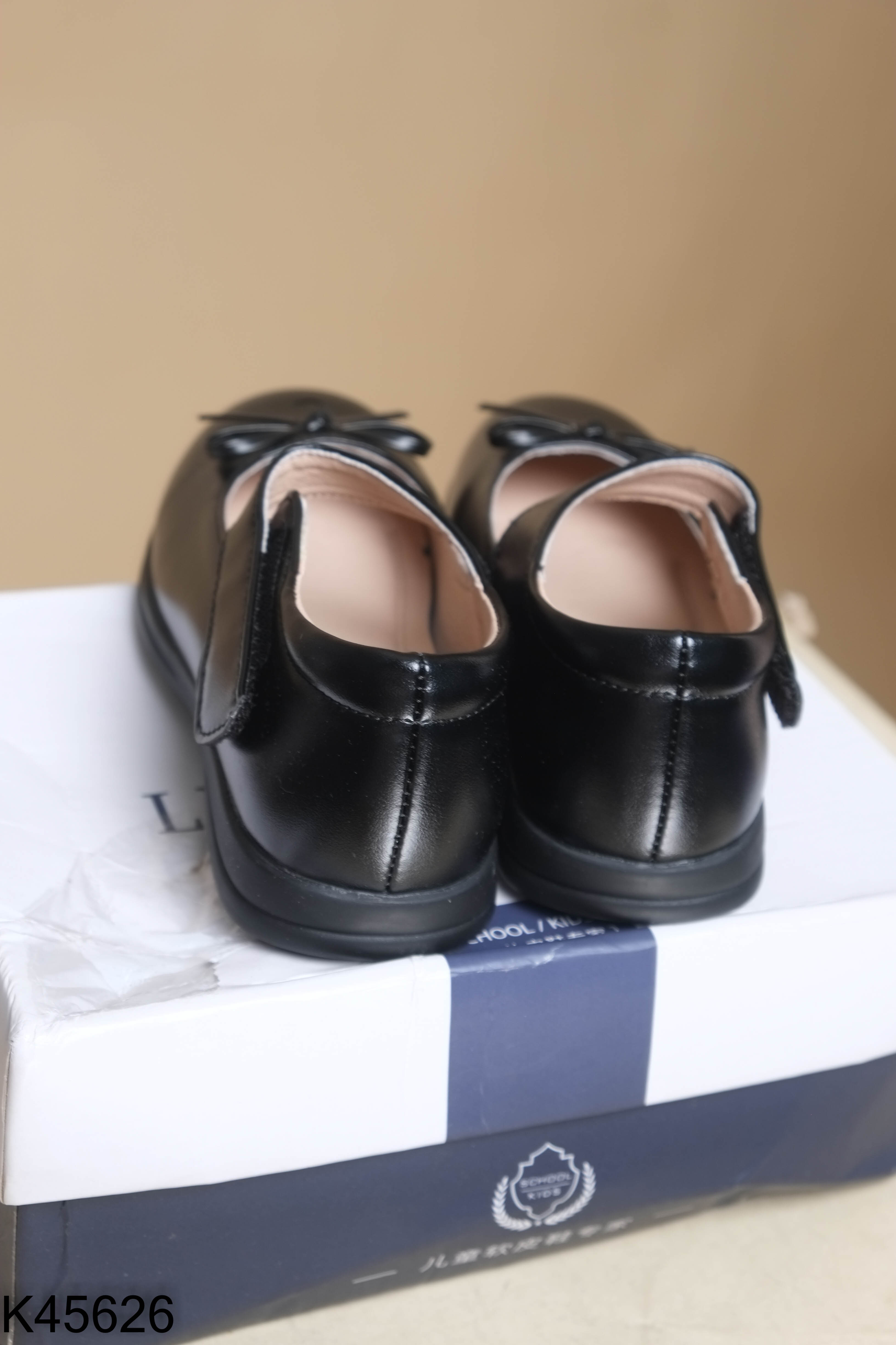 Giay bệt đen quai đính nơ KIDS