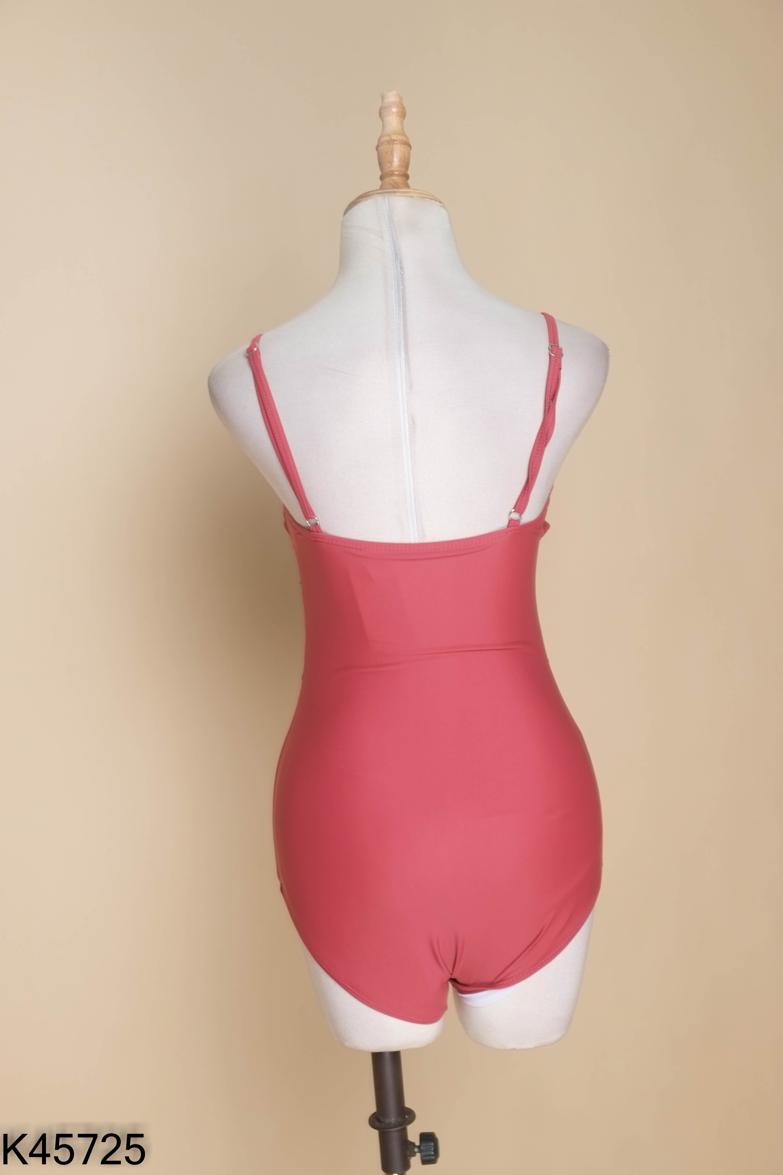 Bikini hồng vỏ đỗ