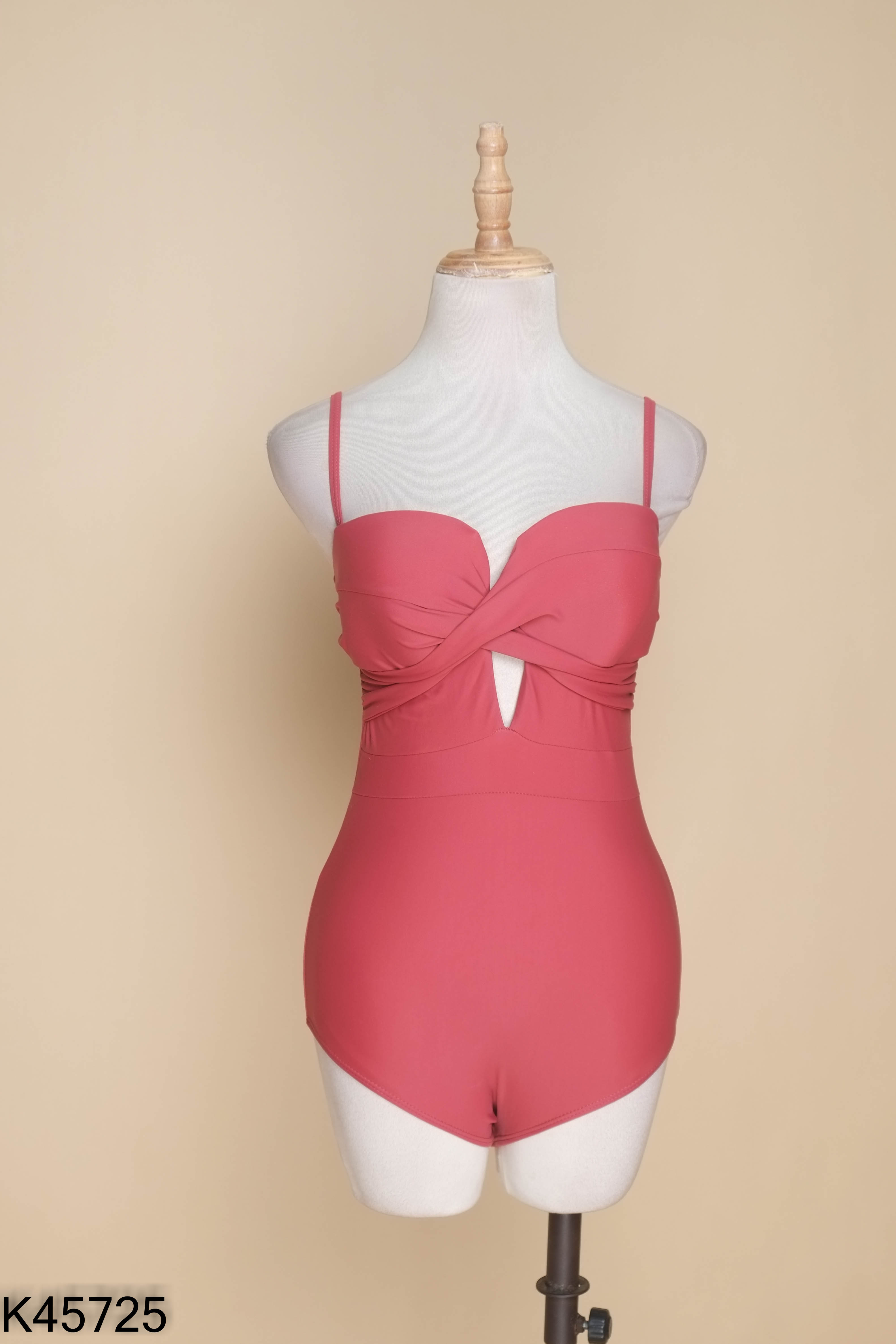 Bikini hồng vỏ đỗ