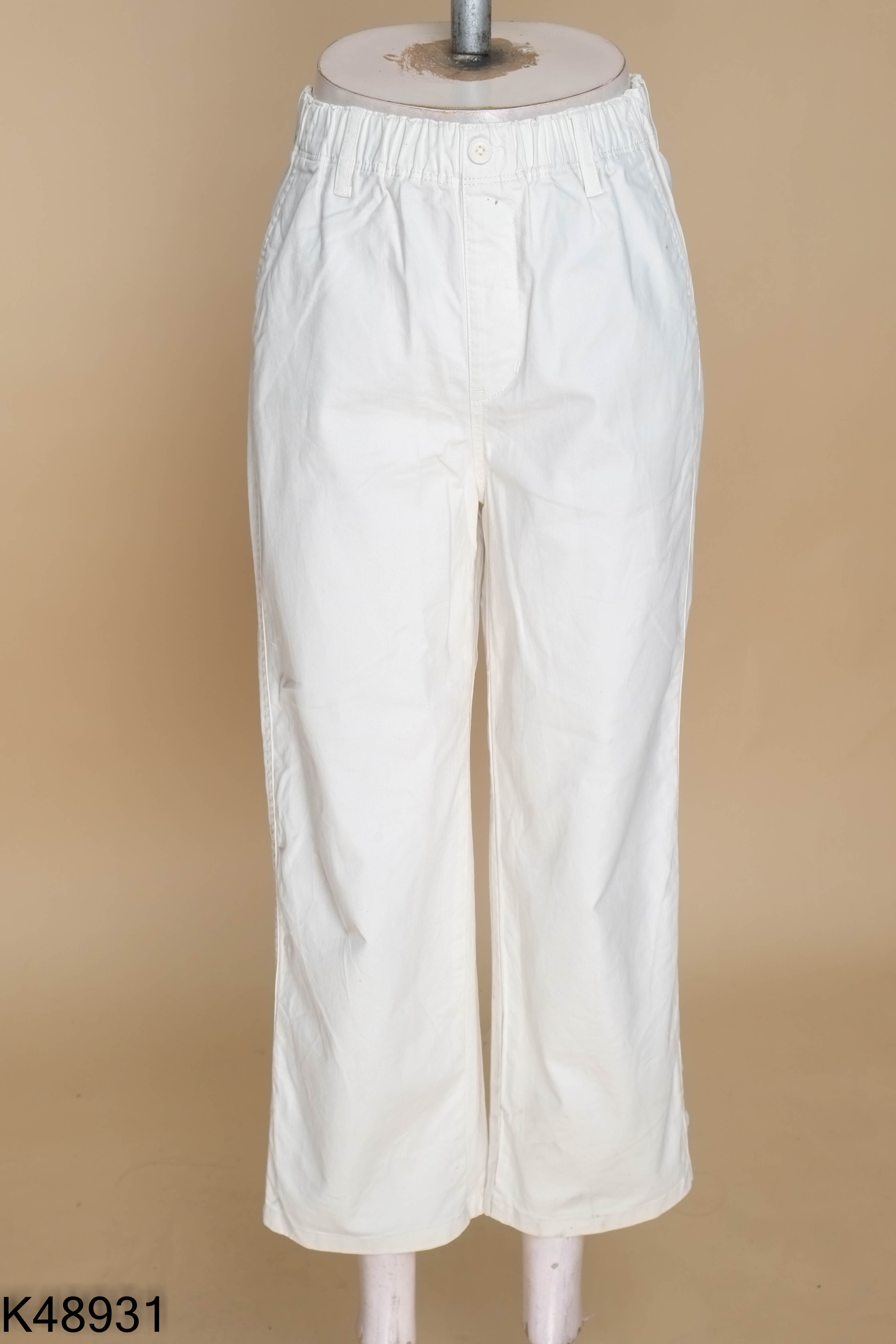 Quần kaki UNIQLO trắng