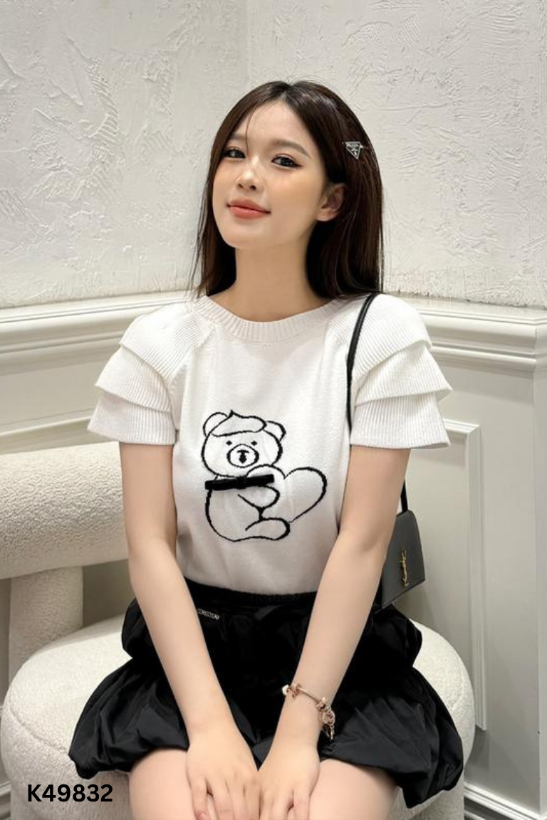 Áo trắng TI NGOAN thêu gấu