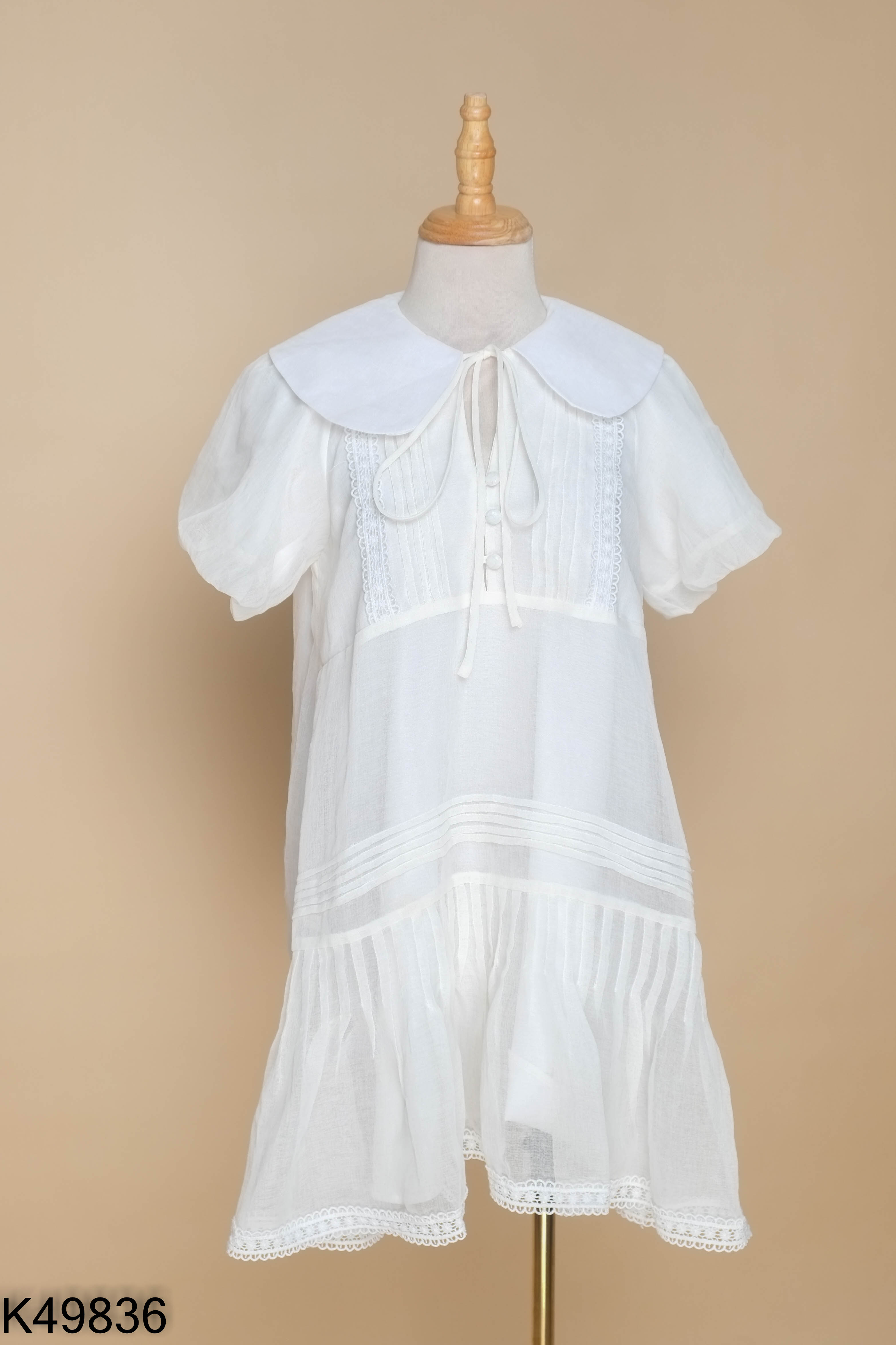 Váy trắng KIDO cổ sen