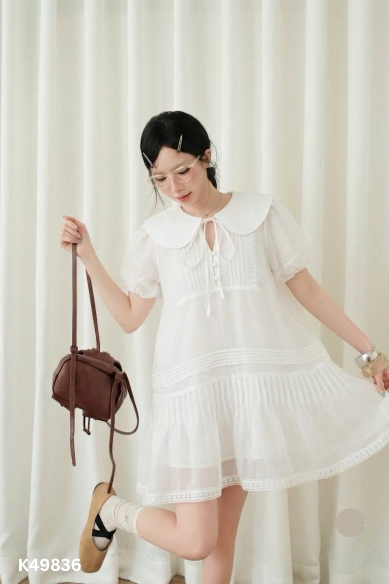 Váy trắng KIDO cổ sen