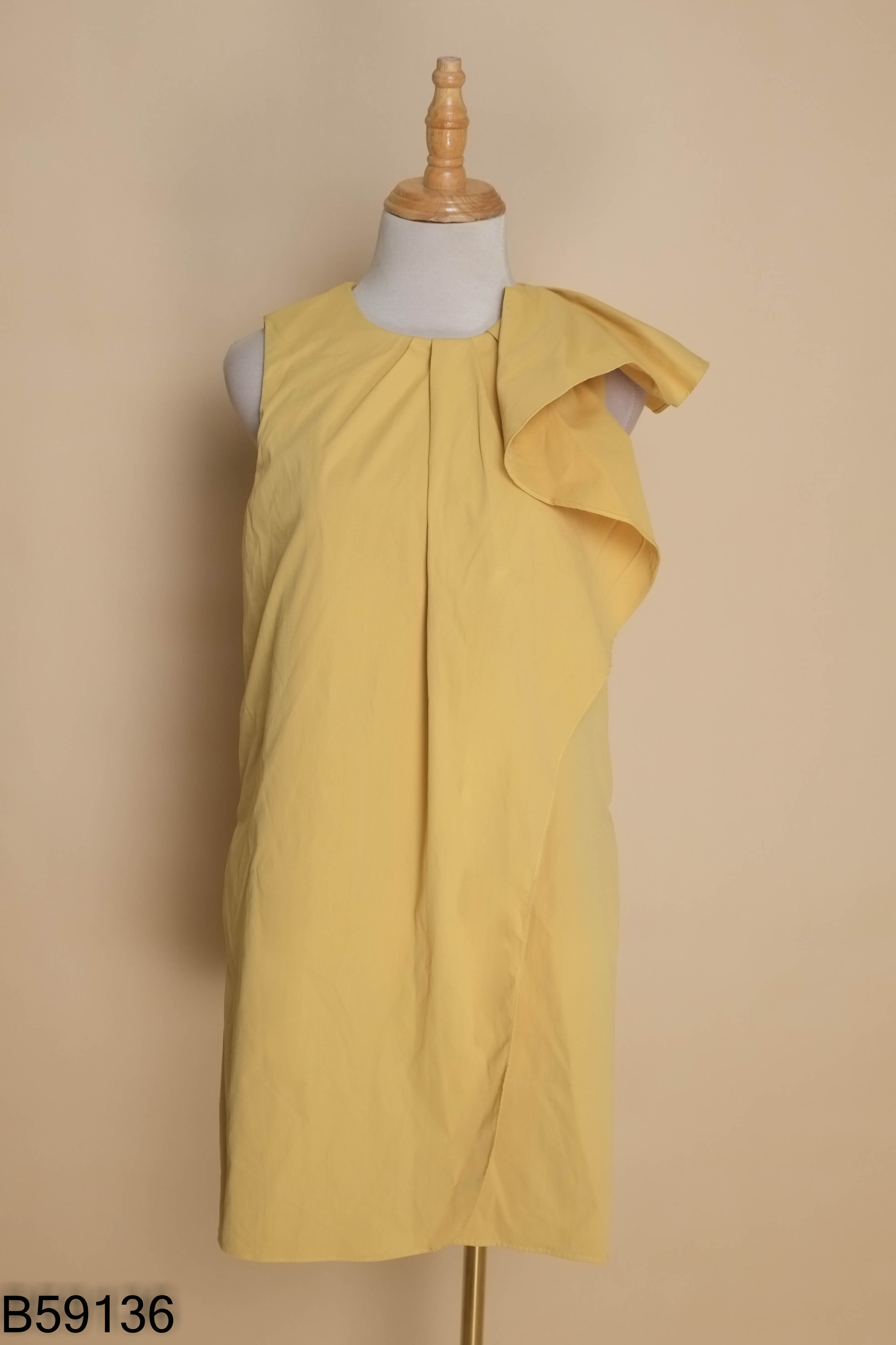 Quần shorts đen PERLA phối lưới